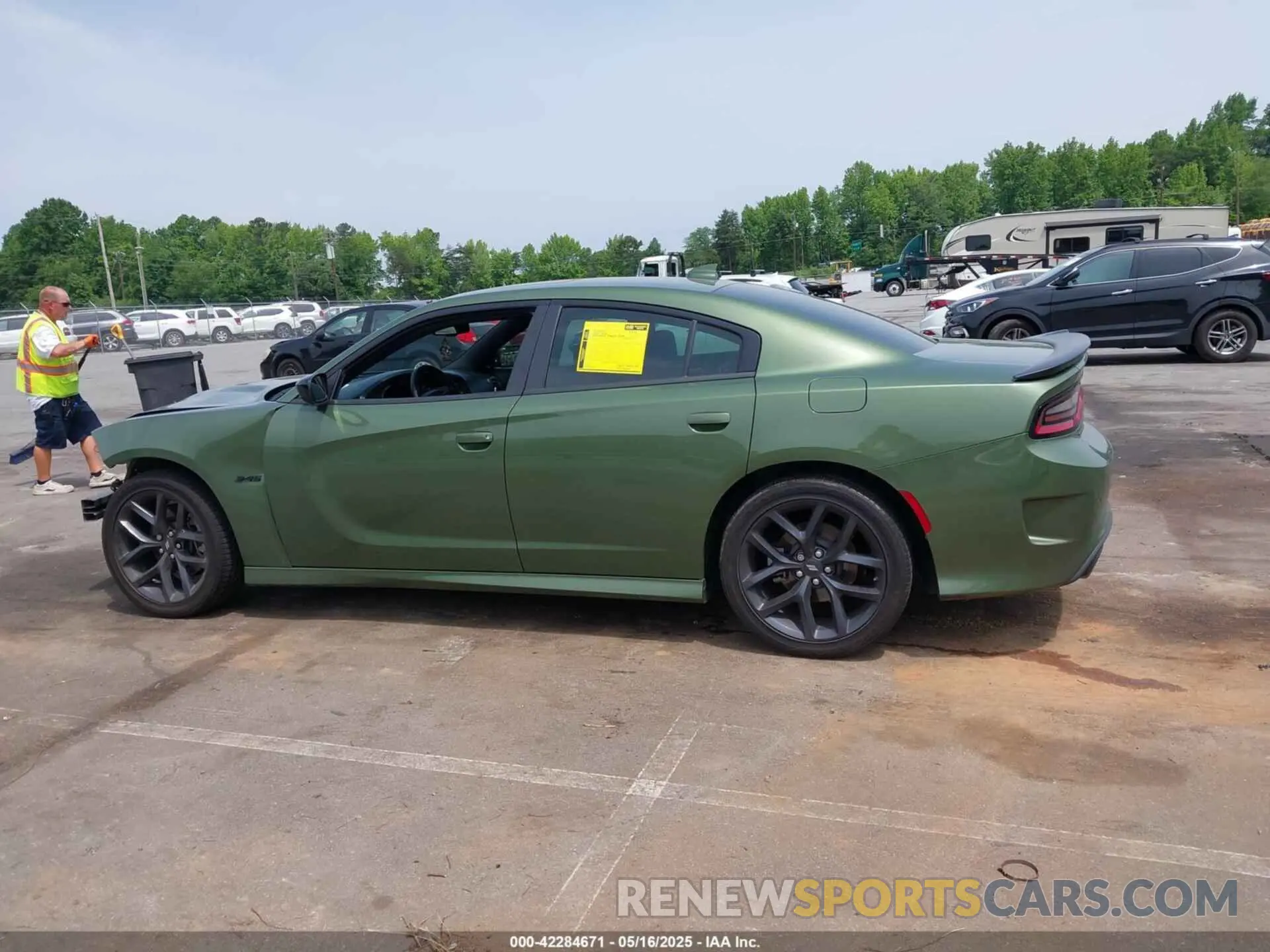 14 Photograph of a damaged car 2C3CDXCT1PH604246 DODGE CHARGER 2023