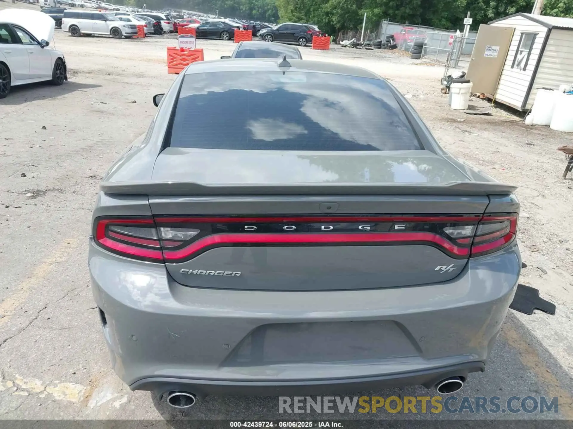 16 Photograph of a damaged car 2C3CDXCT1PH700927 DODGE CHARGER 2023