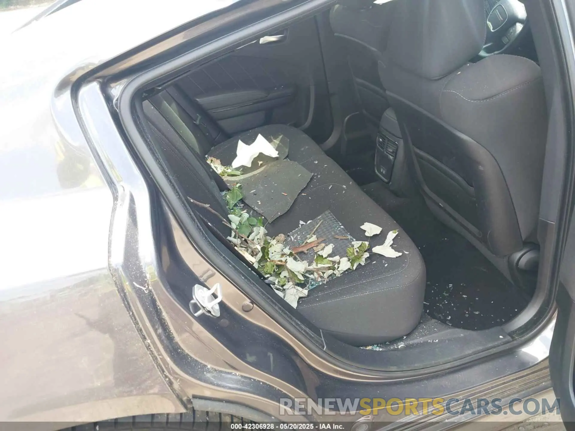 7 Photograph of a damaged car 2C3CDXCT3PH612929 DODGE CHARGER 2023