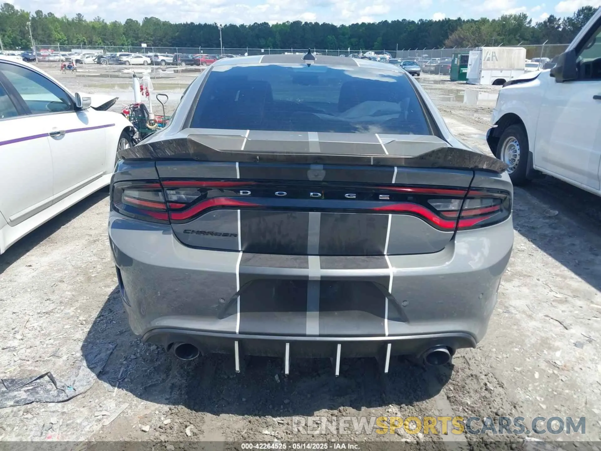 16 Photograph of a damaged car 2C3CDXCT4PH631599 DODGE CHARGER 2023