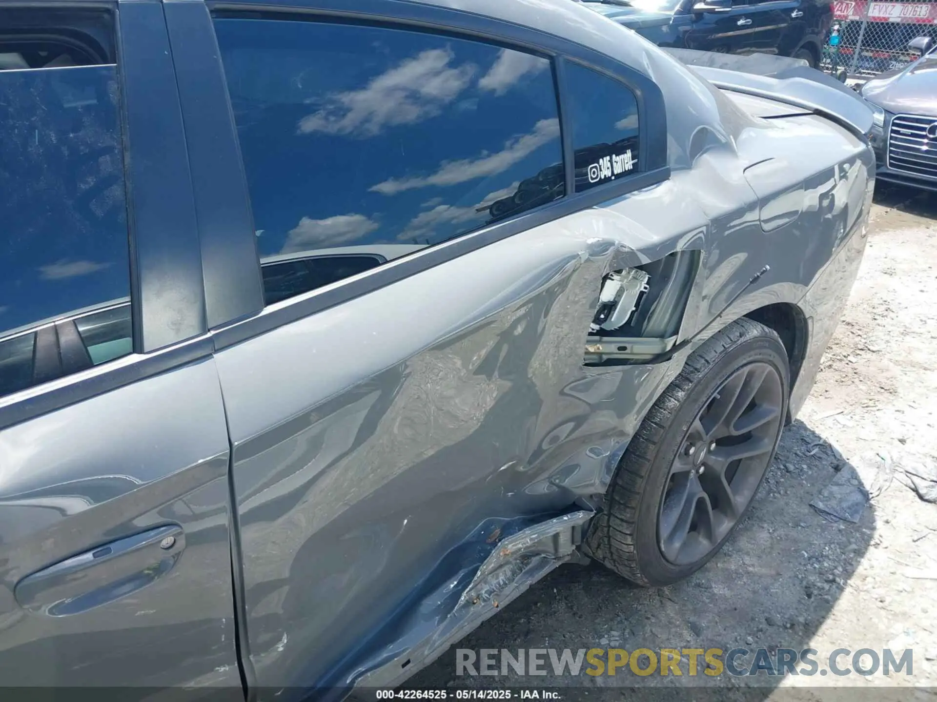 6 Photograph of a damaged car 2C3CDXCT4PH631599 DODGE CHARGER 2023
