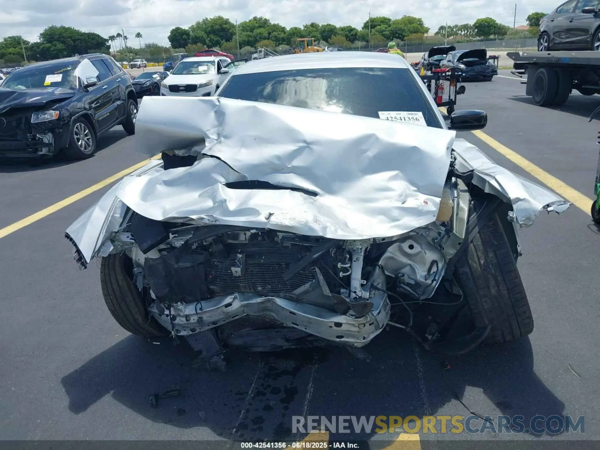 6 Photograph of a damaged car 2C3CDXCT6PH591428 DODGE CHARGER 2023