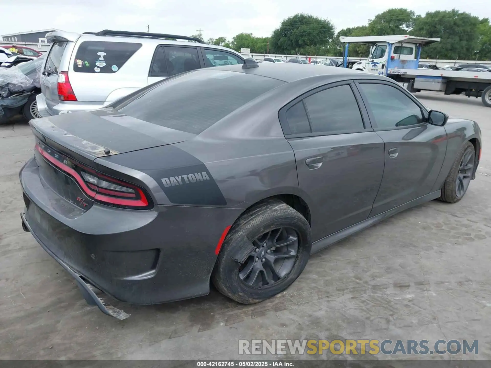 4 Photograph of a damaged car 2C3CDXCT7PH531674 DODGE CHARGER 2023