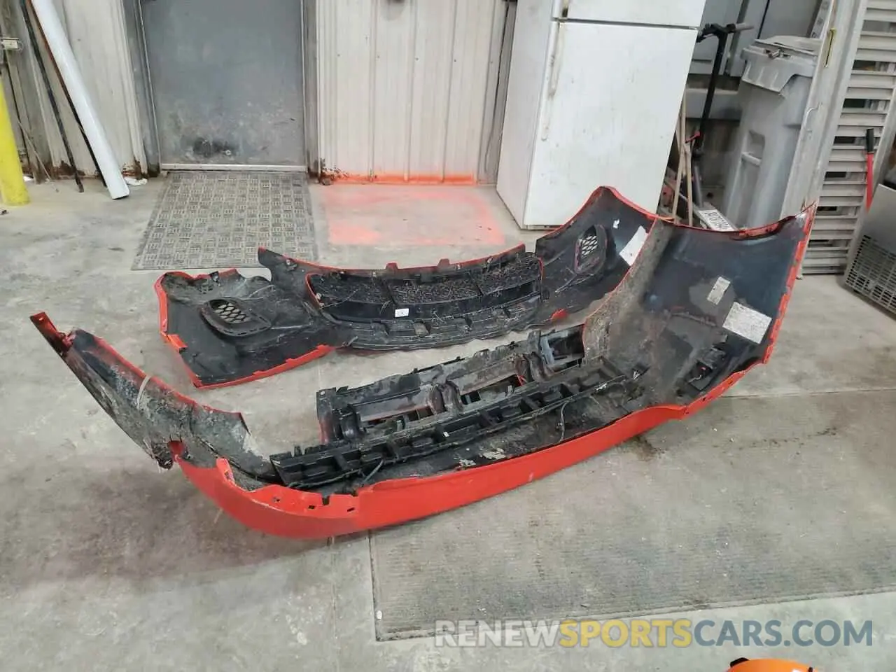 12 Photograph of a damaged car 2C3CDXCT9PH673458 DODGE CHARGER 2023