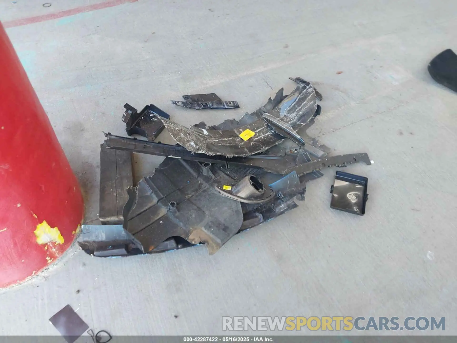 12 Photograph of a damaged car 2C3CDXGJ1PH611576 DODGE CHARGER 2023