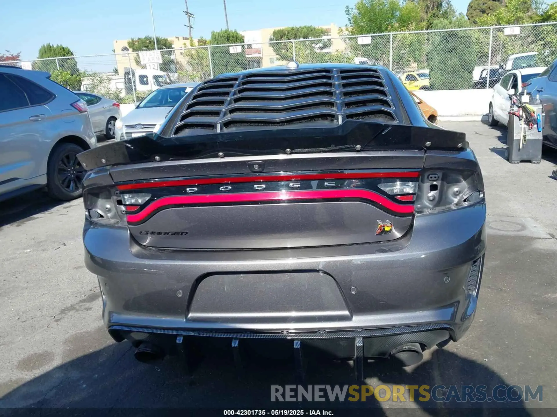 15 Photograph of a damaged car 2C3CDXGJ4PH650694 DODGE CHARGER 2023