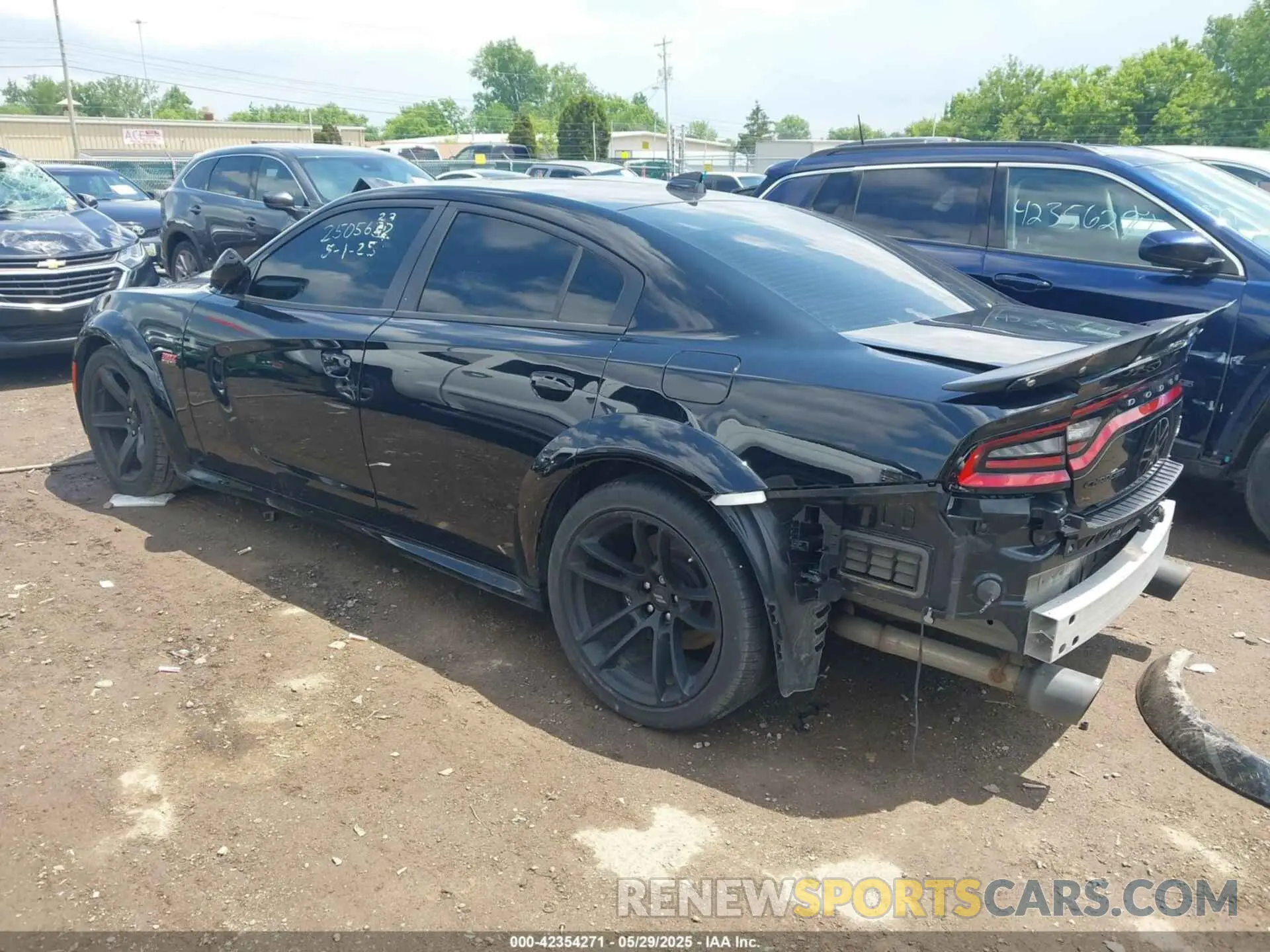 3 Photograph of a damaged car 2C3CDXGJ6PH671756 DODGE CHARGER 2023