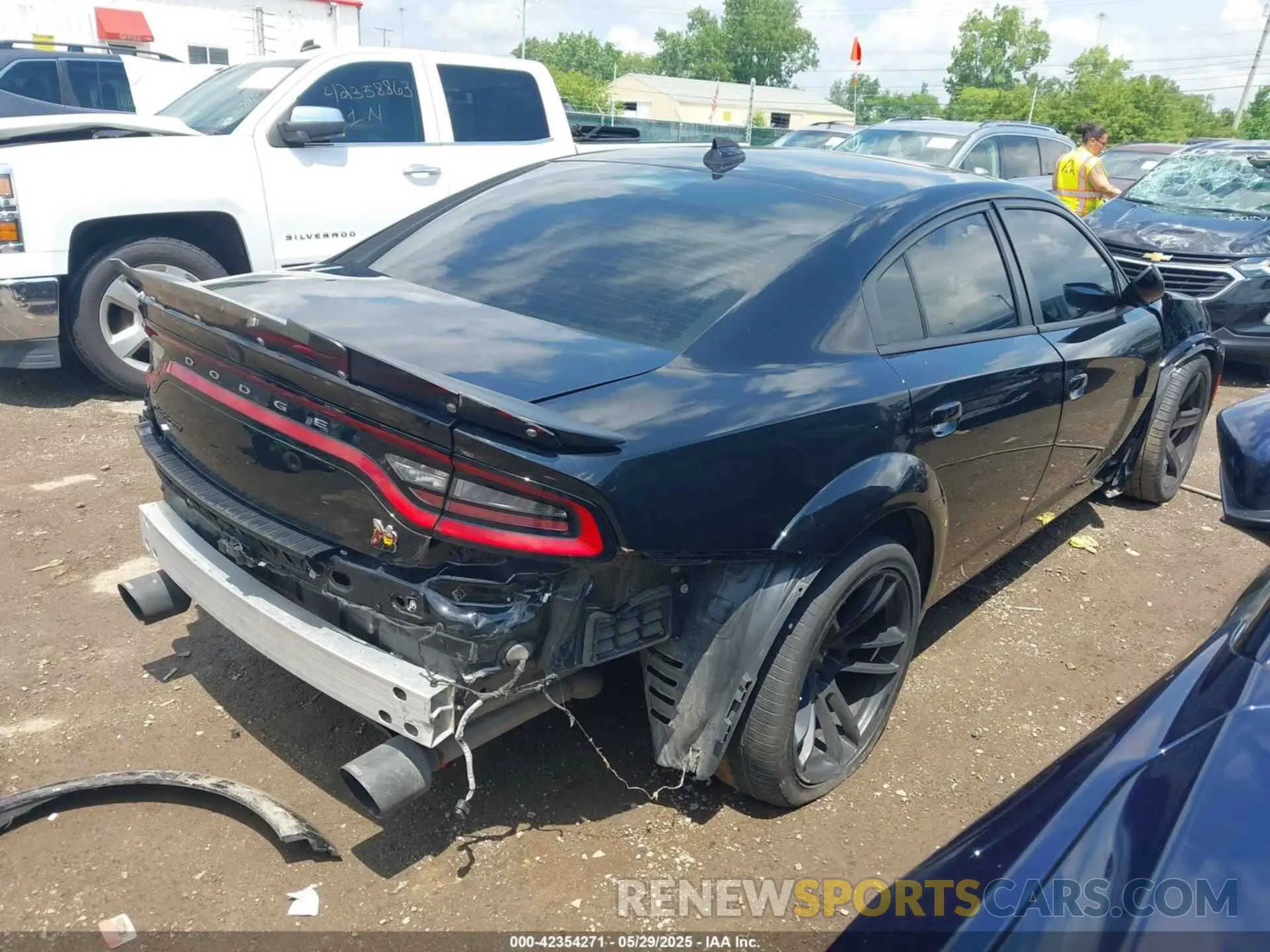 4 Photograph of a damaged car 2C3CDXGJ6PH671756 DODGE CHARGER 2023