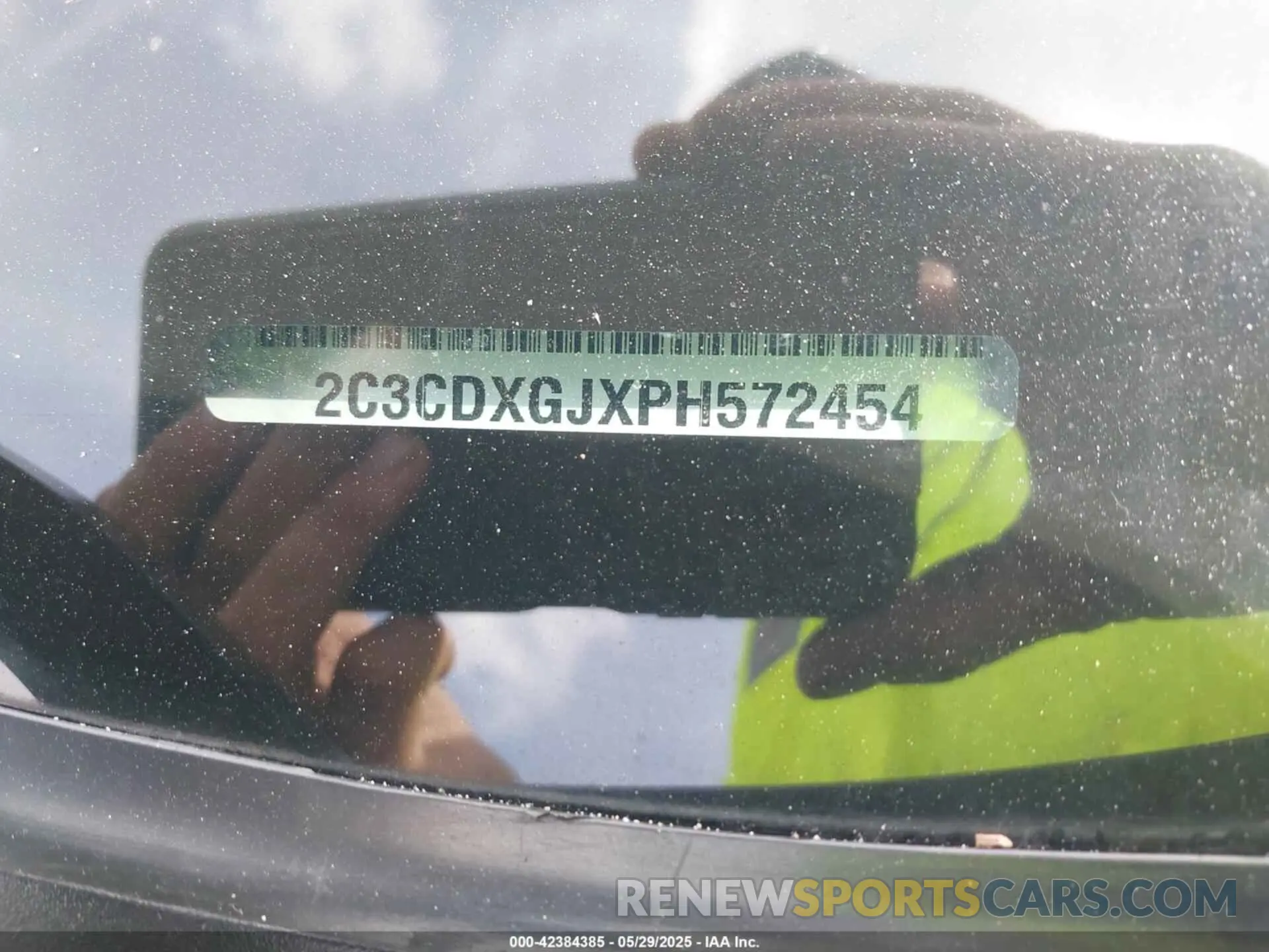 9 Photograph of a damaged car 2C3CDXGJXPH572454 DODGE CHARGER 2023