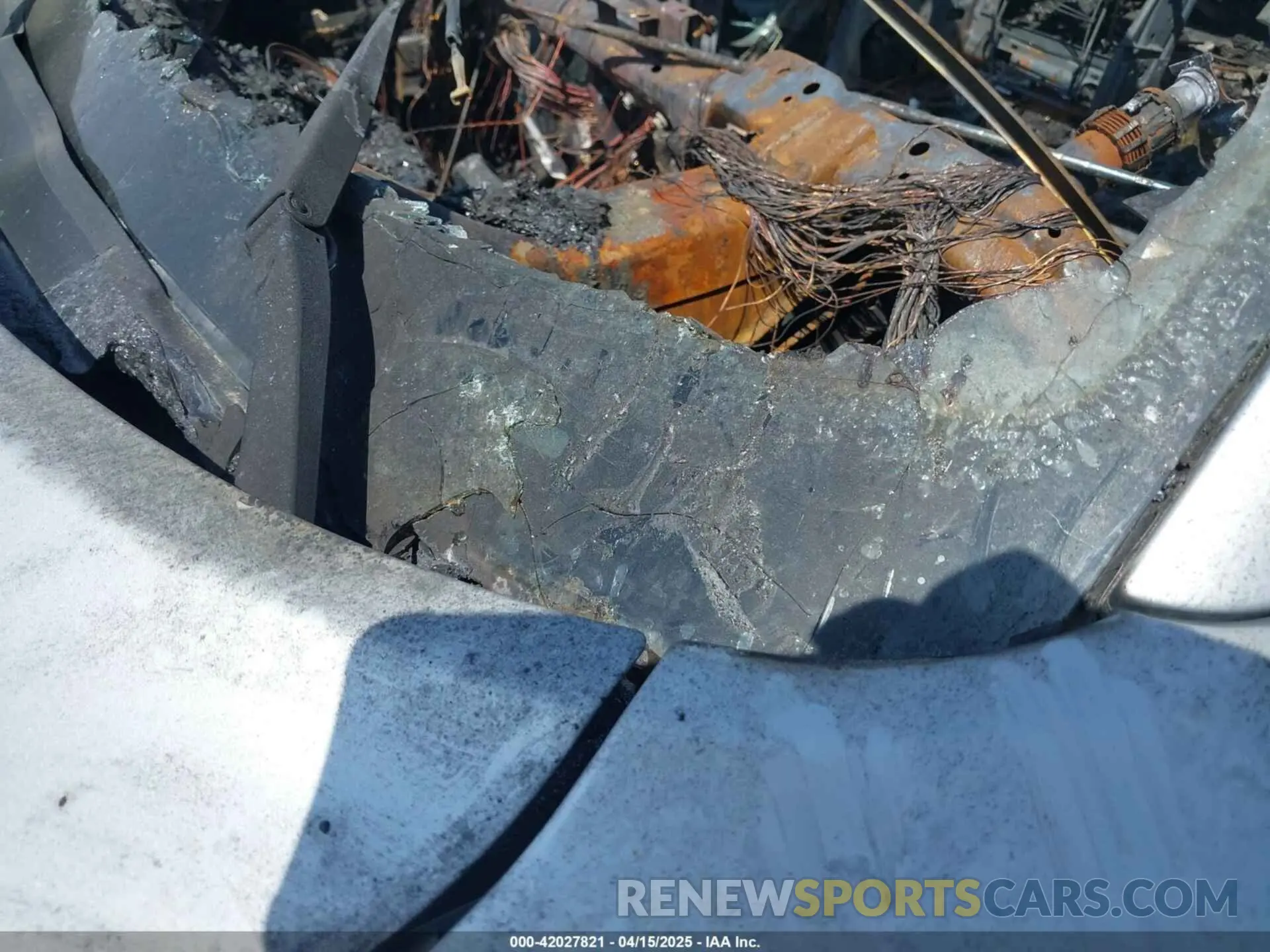 9 Photograph of a damaged car 2C3CDXGJXPH613472 DODGE CHARGER 2023