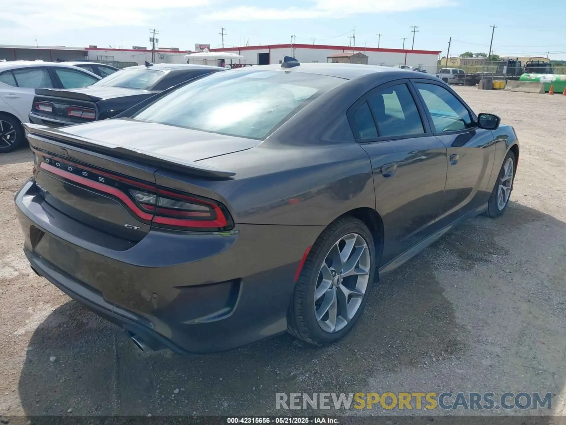 4 Photograph of a damaged car 2C3CDXHG0PH530104 DODGE CHARGER 2023