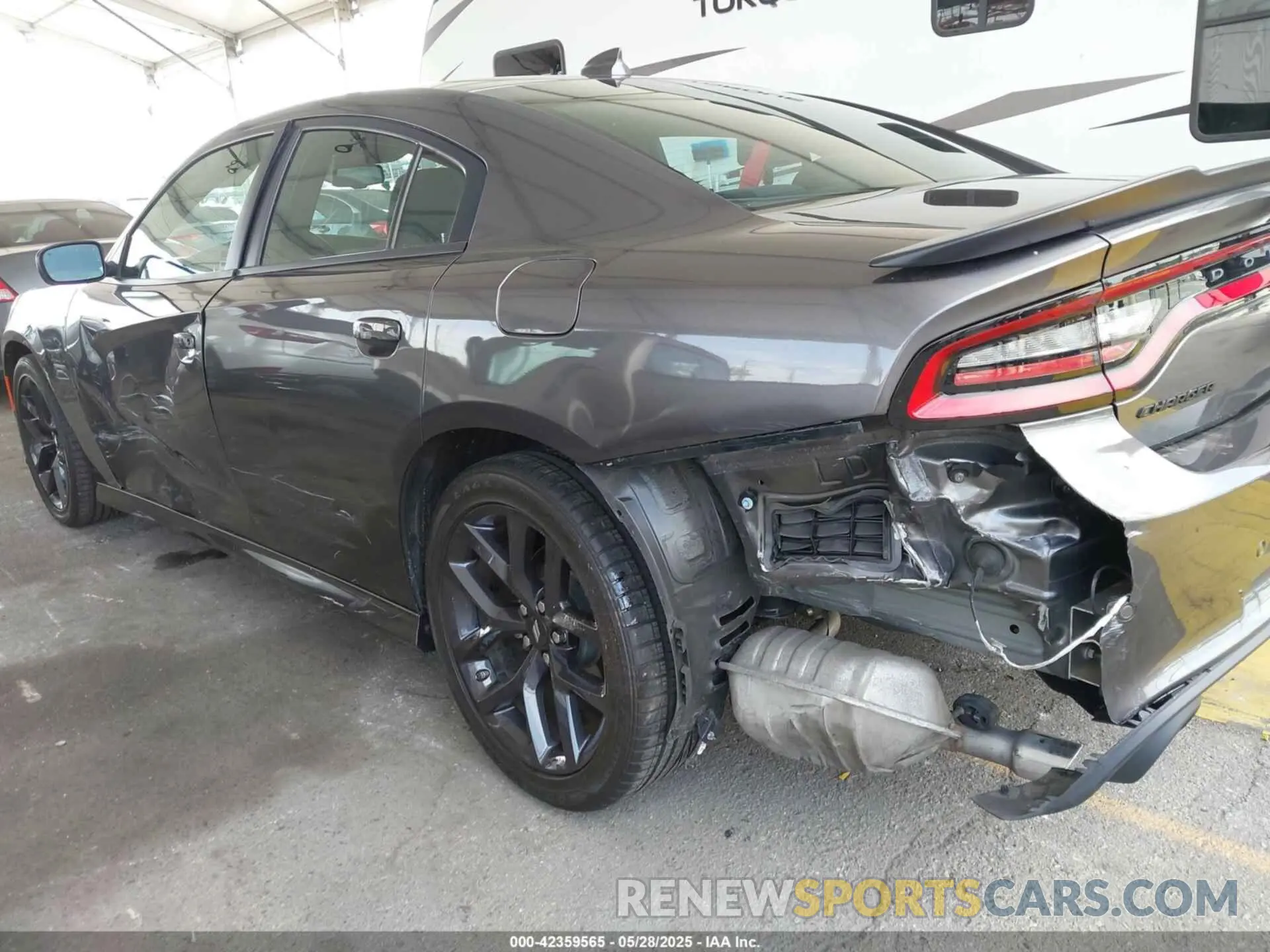 6 Photograph of a damaged car 2C3CDXHG2PH543131 DODGE CHARGER 2023