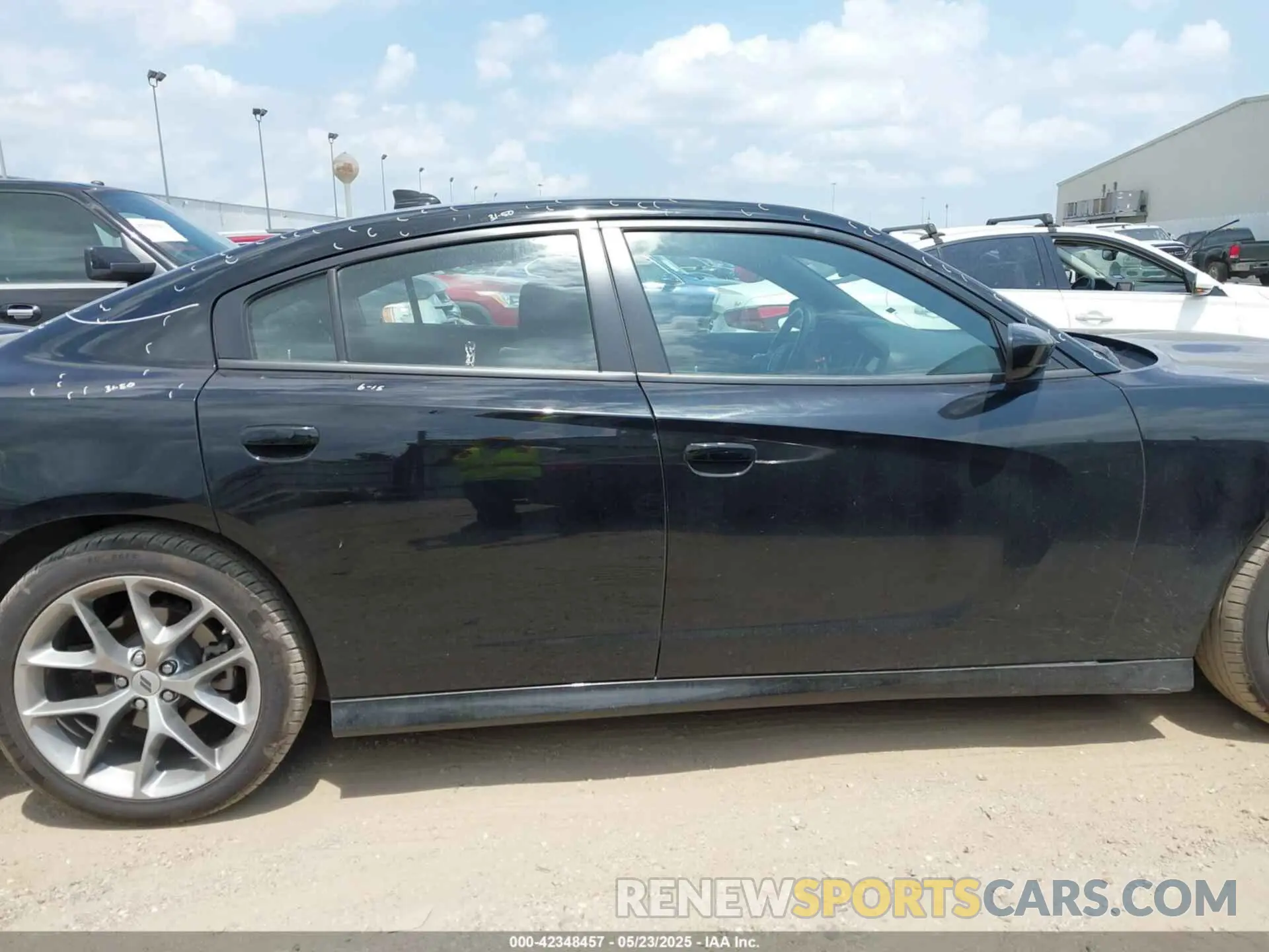 13 Photograph of a damaged car 2C3CDXHG3PH587915 DODGE CHARGER 2023