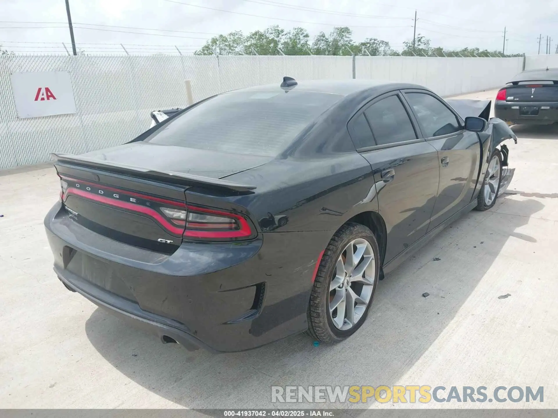 4 Photograph of a damaged car 2C3CDXHG4PH690129 DODGE CHARGER 2023