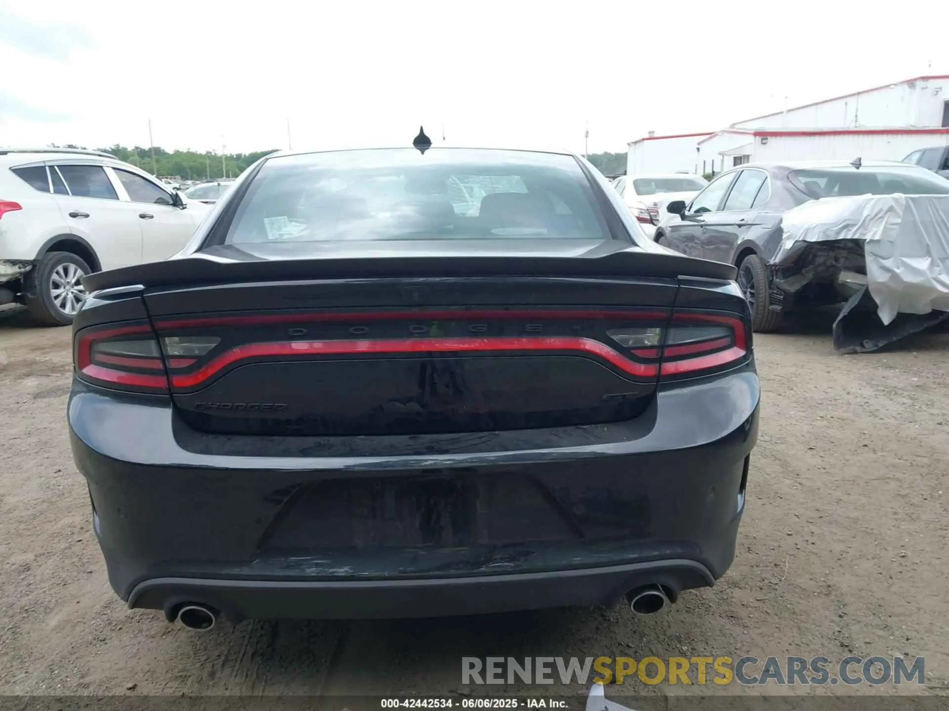 16 Photograph of a damaged car 2C3CDXHG5PH588094 DODGE CHARGER 2023