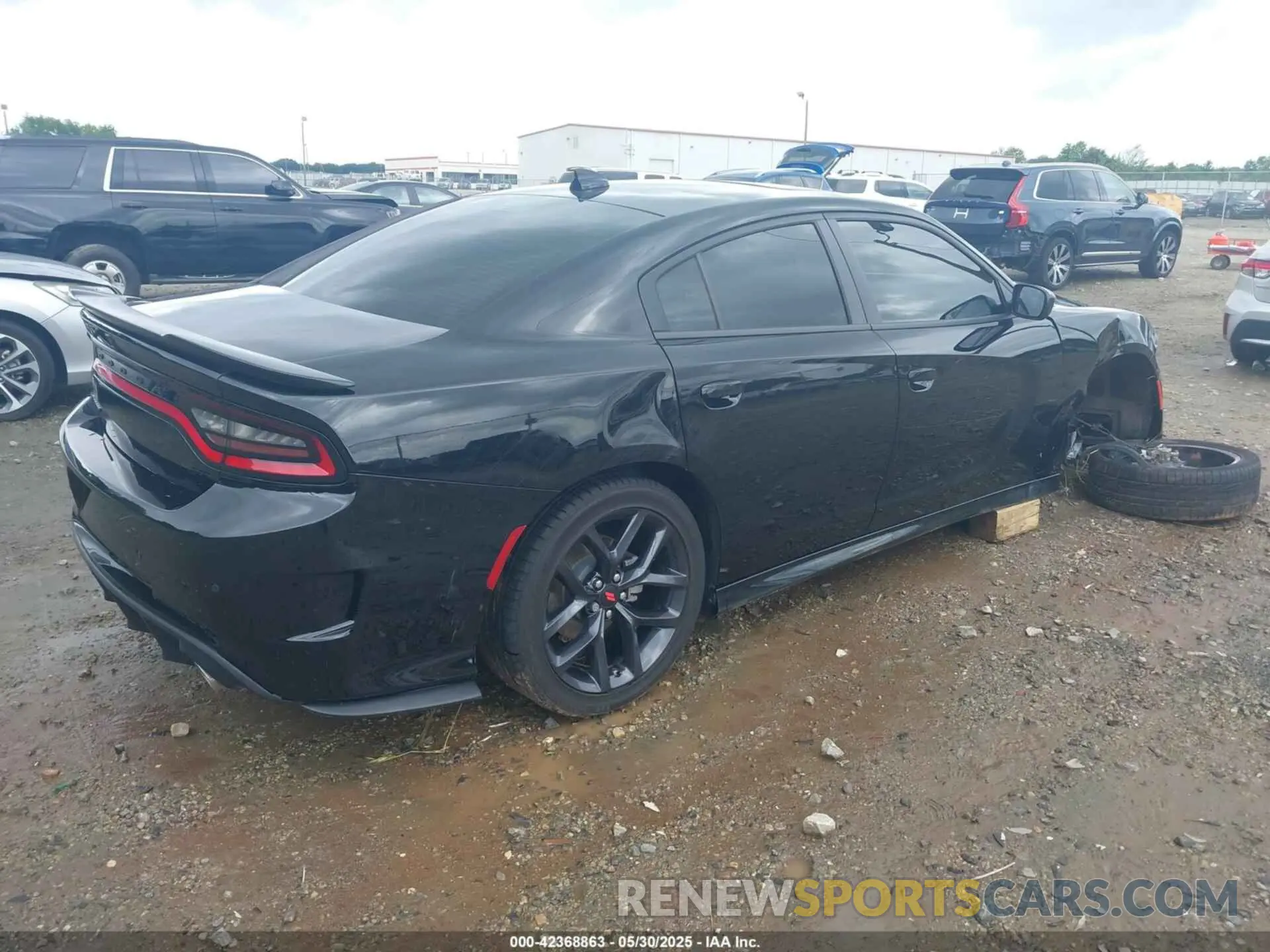 4 Photograph of a damaged car 2C3CDXHG7PH626912 DODGE CHARGER 2023