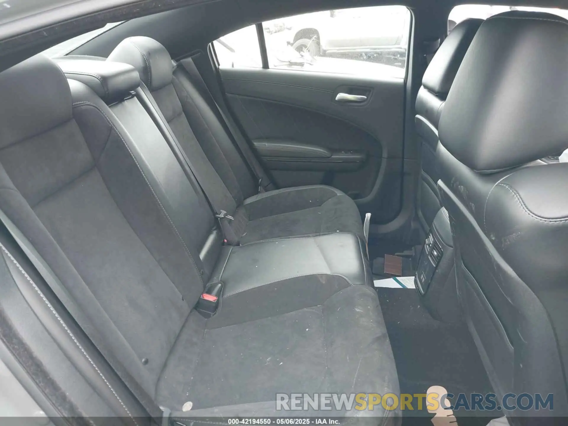 8 Photograph of a damaged car 2C3CDXHG7PH698855 DODGE CHARGER 2023
