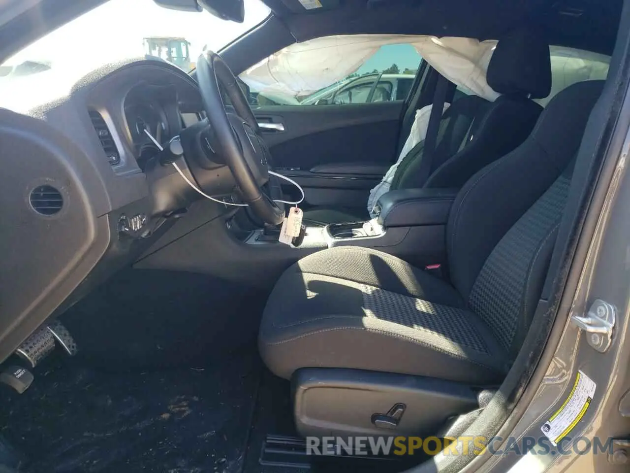 7 Photograph of a damaged car 2C3CDXHG7PH702581 DODGE CHARGER 2023