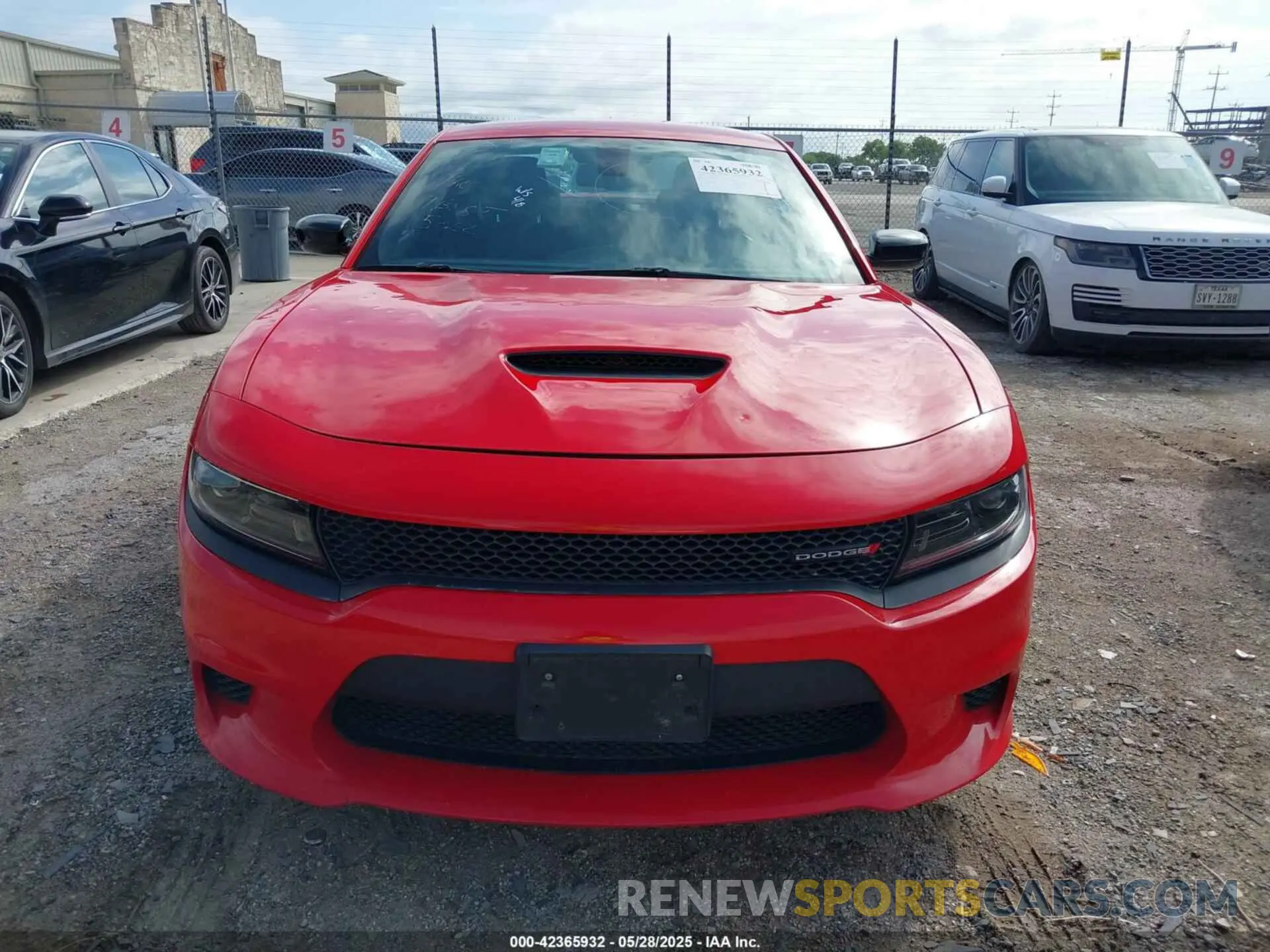 12 Photograph of a damaged car 2C3CDXHG8PH554392 DODGE CHARGER 2023