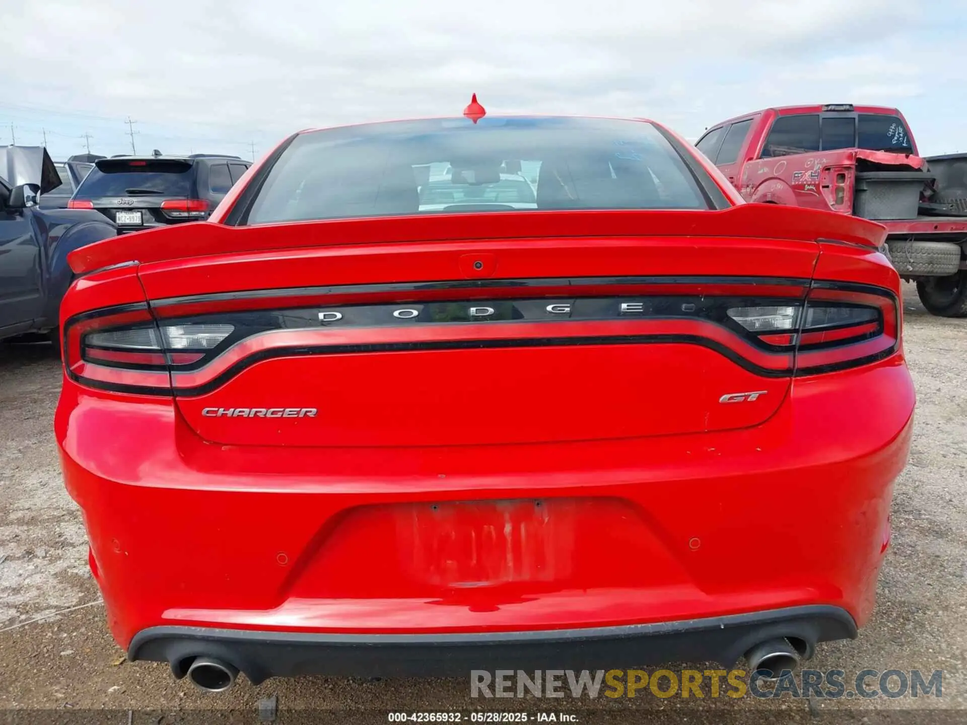 16 Photograph of a damaged car 2C3CDXHG8PH554392 DODGE CHARGER 2023