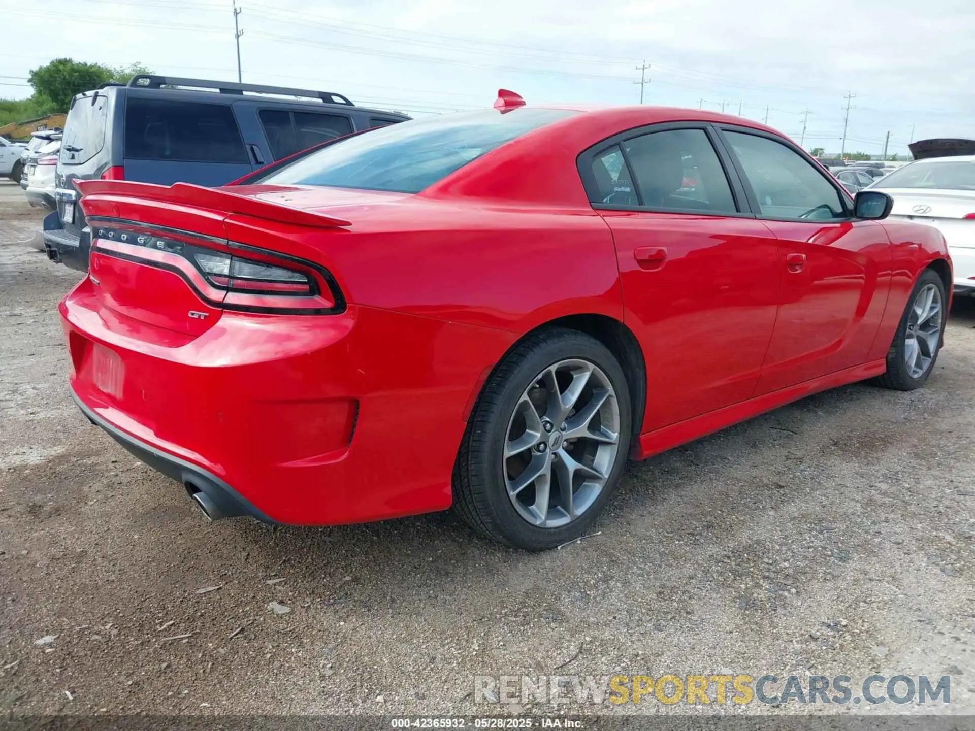 4 Photograph of a damaged car 2C3CDXHG8PH554392 DODGE CHARGER 2023
