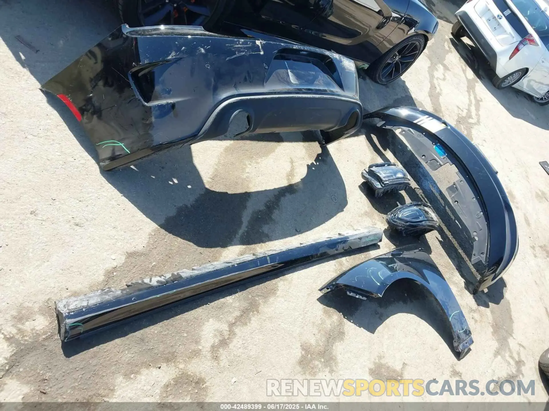 12 Photograph of a damaged car 2C3CDXHG8PH638843 DODGE CHARGER 2023