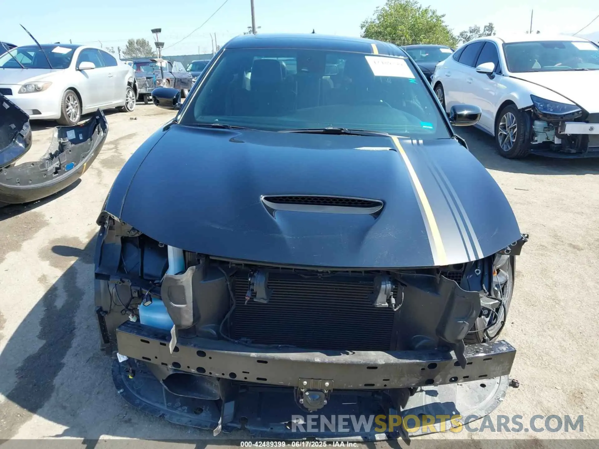 13 Photograph of a damaged car 2C3CDXHG8PH638843 DODGE CHARGER 2023