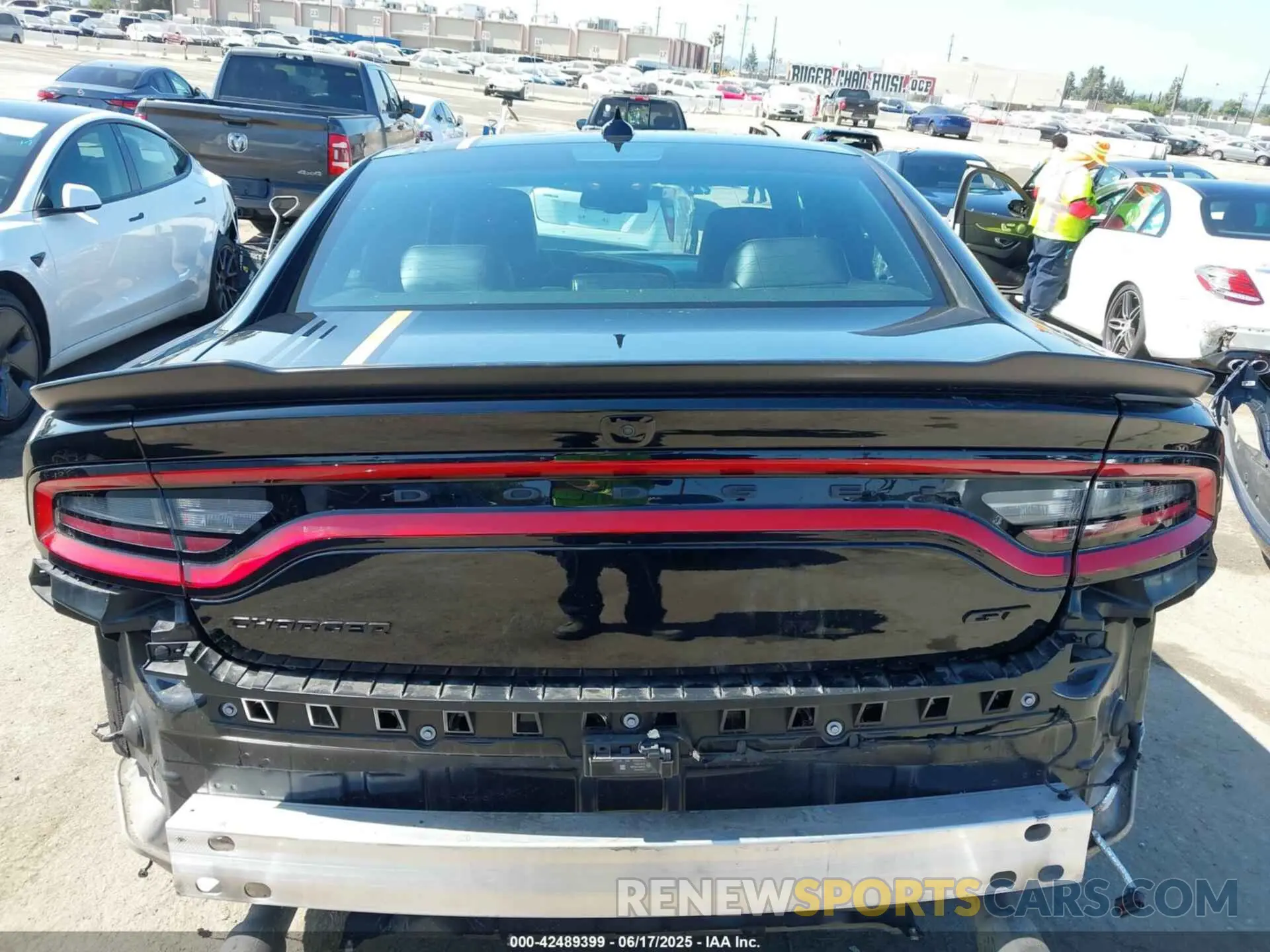 17 Photograph of a damaged car 2C3CDXHG8PH638843 DODGE CHARGER 2023
