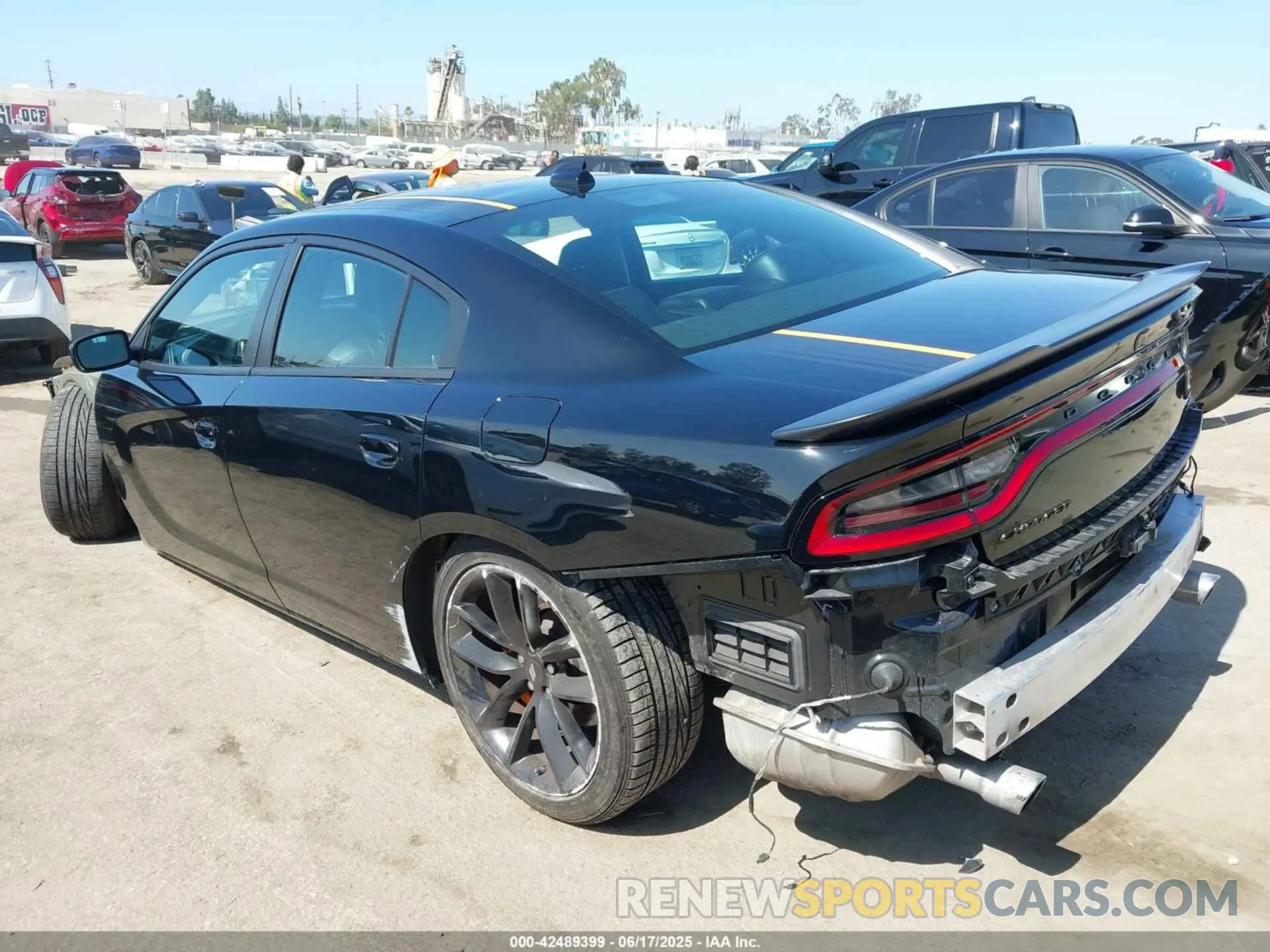 3 Photograph of a damaged car 2C3CDXHG8PH638843 DODGE CHARGER 2023