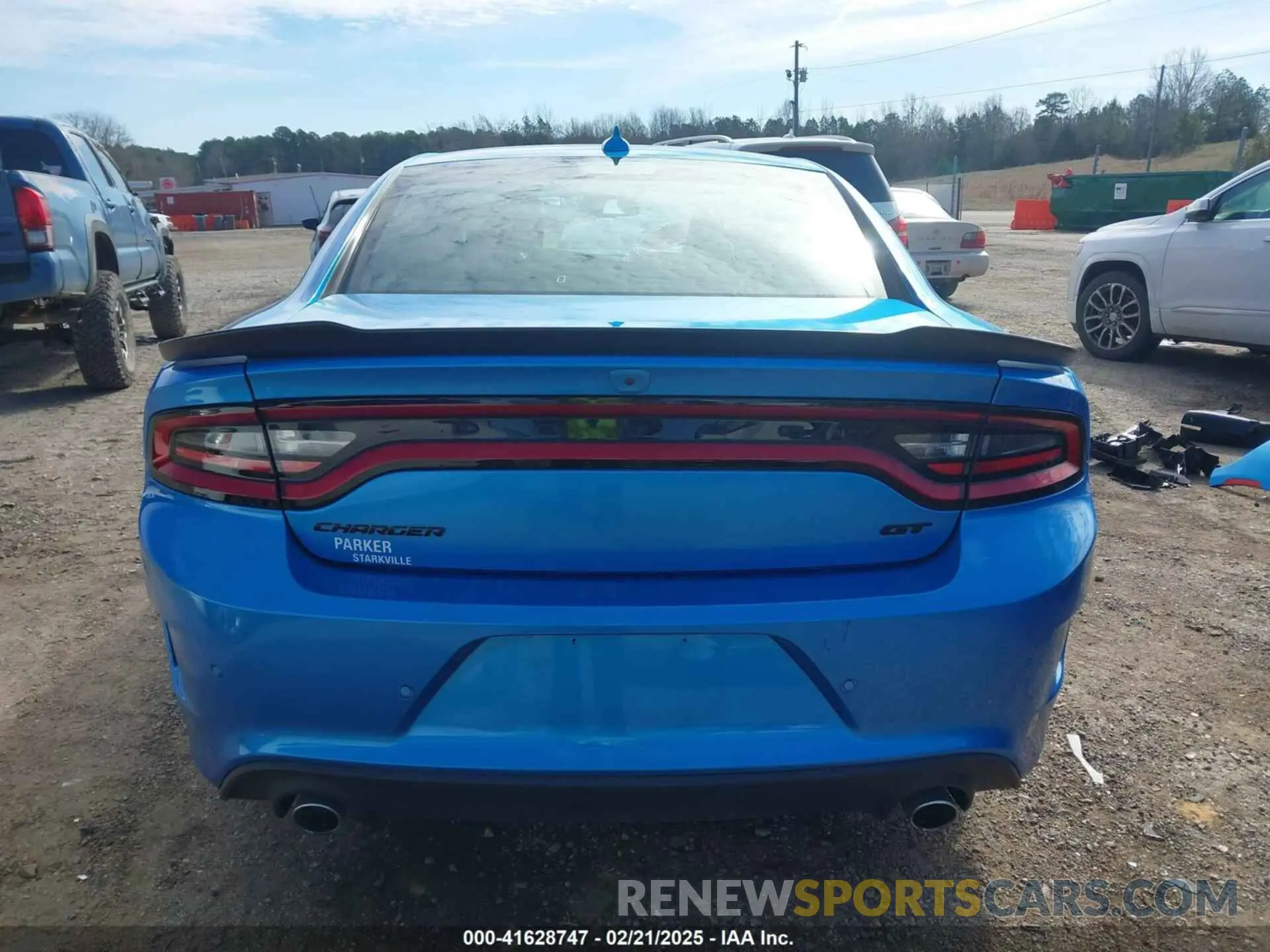 17 Photograph of a damaged car 2C3CDXHG9PH583447 DODGE CHARGER 2023