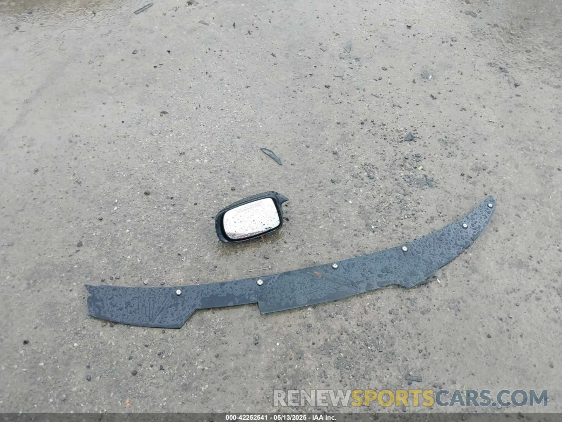 12 Photograph of a damaged car 2C3CDXJG7PH577818 DODGE CHARGER 2023