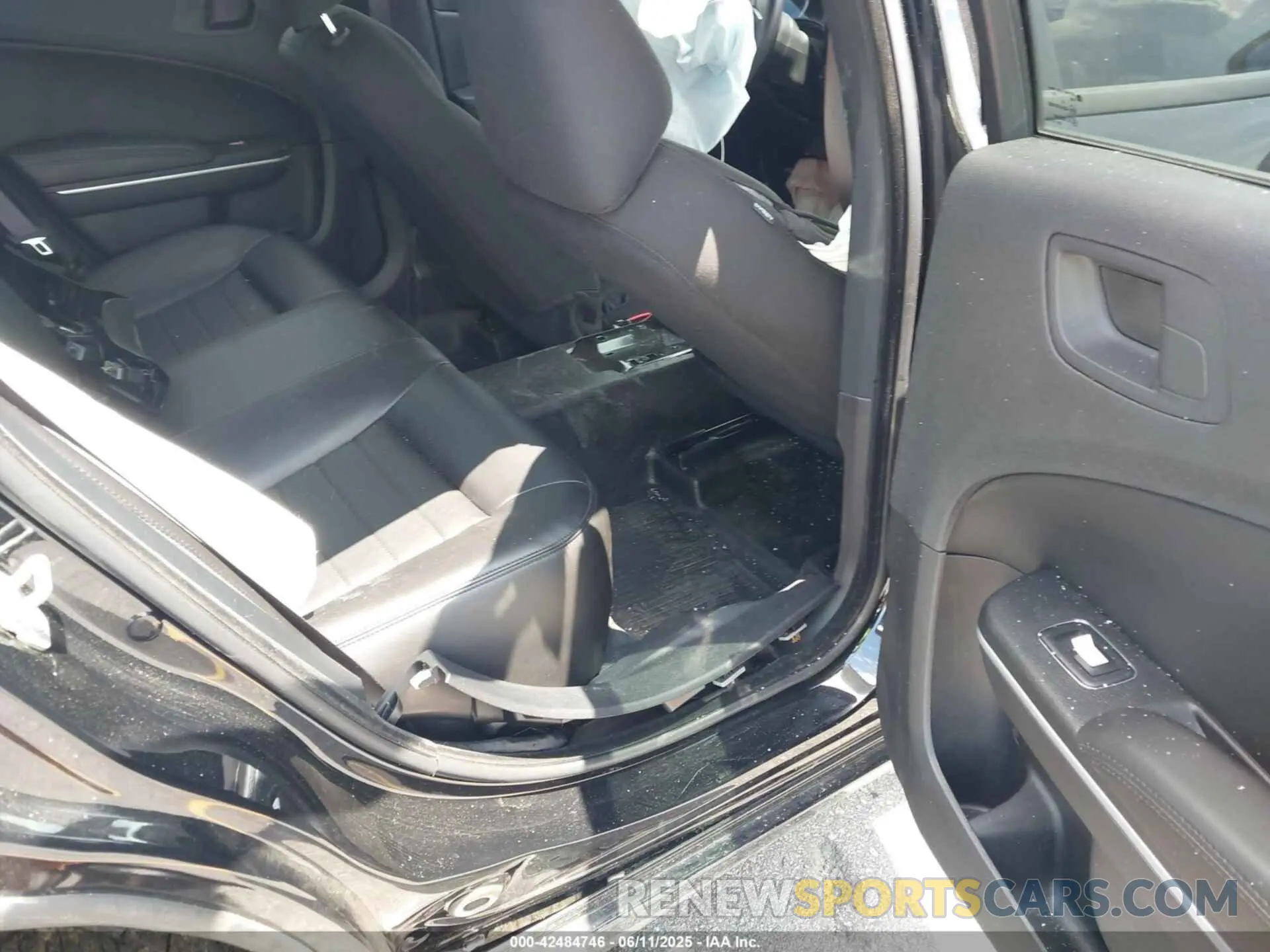 8 Photograph of a damaged car 2C3CDXKG1PH680280 DODGE CHARGER 2023
