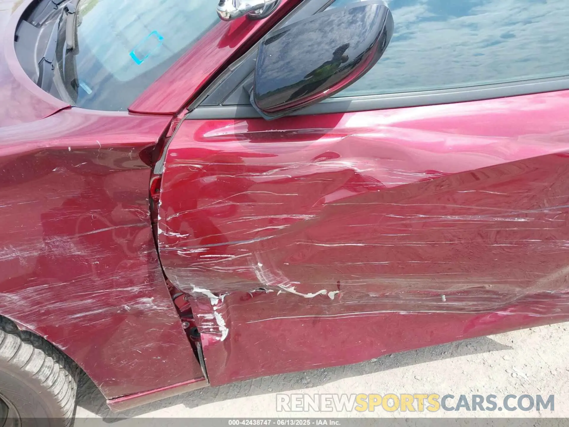 17 Photograph of a damaged car 2C3CDXKG2PH537418 DODGE CHARGER 2023