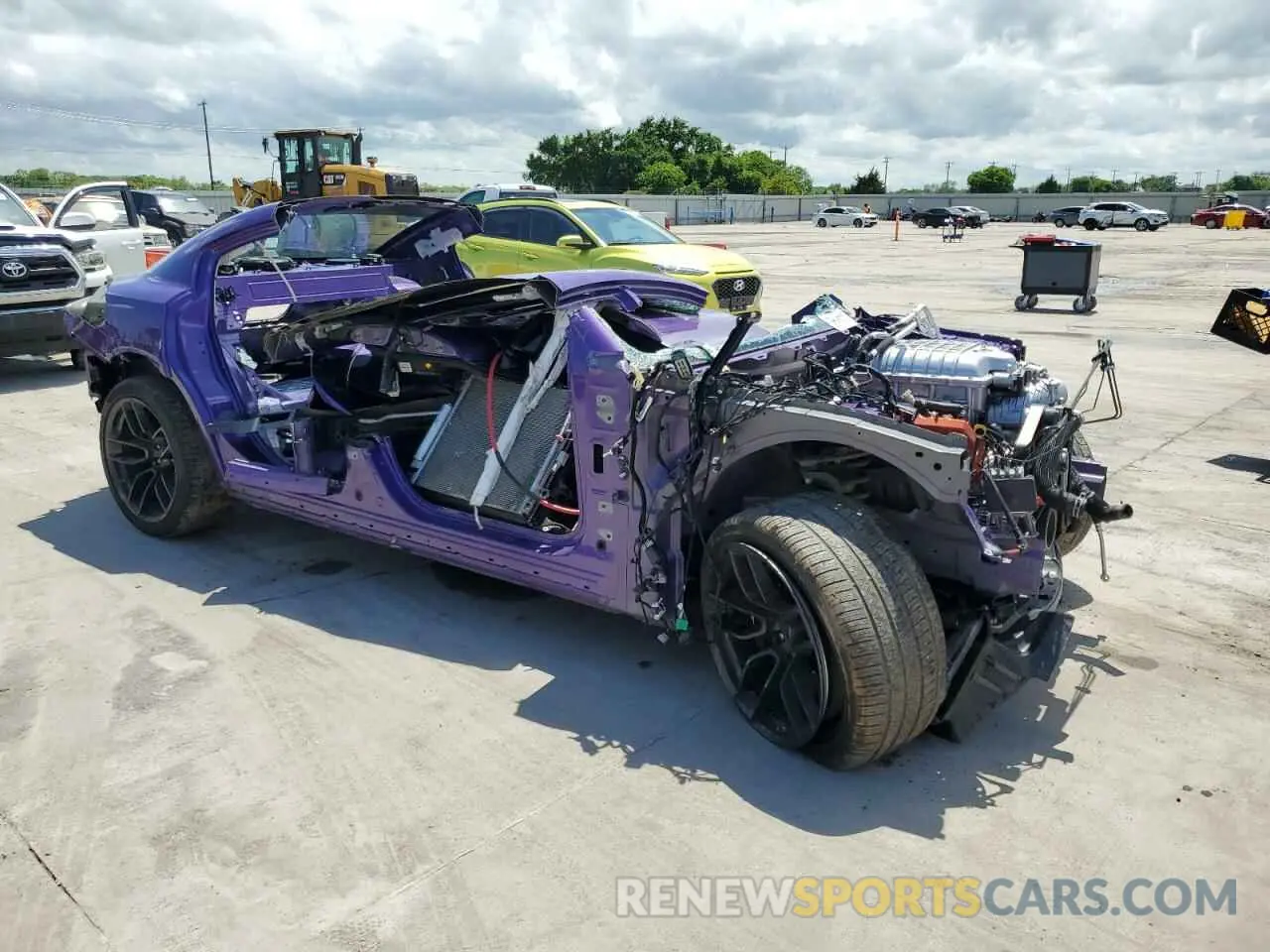4 Photograph of a damaged car 2C3CDXL9XPH681380 DODGE CHARGER 2023