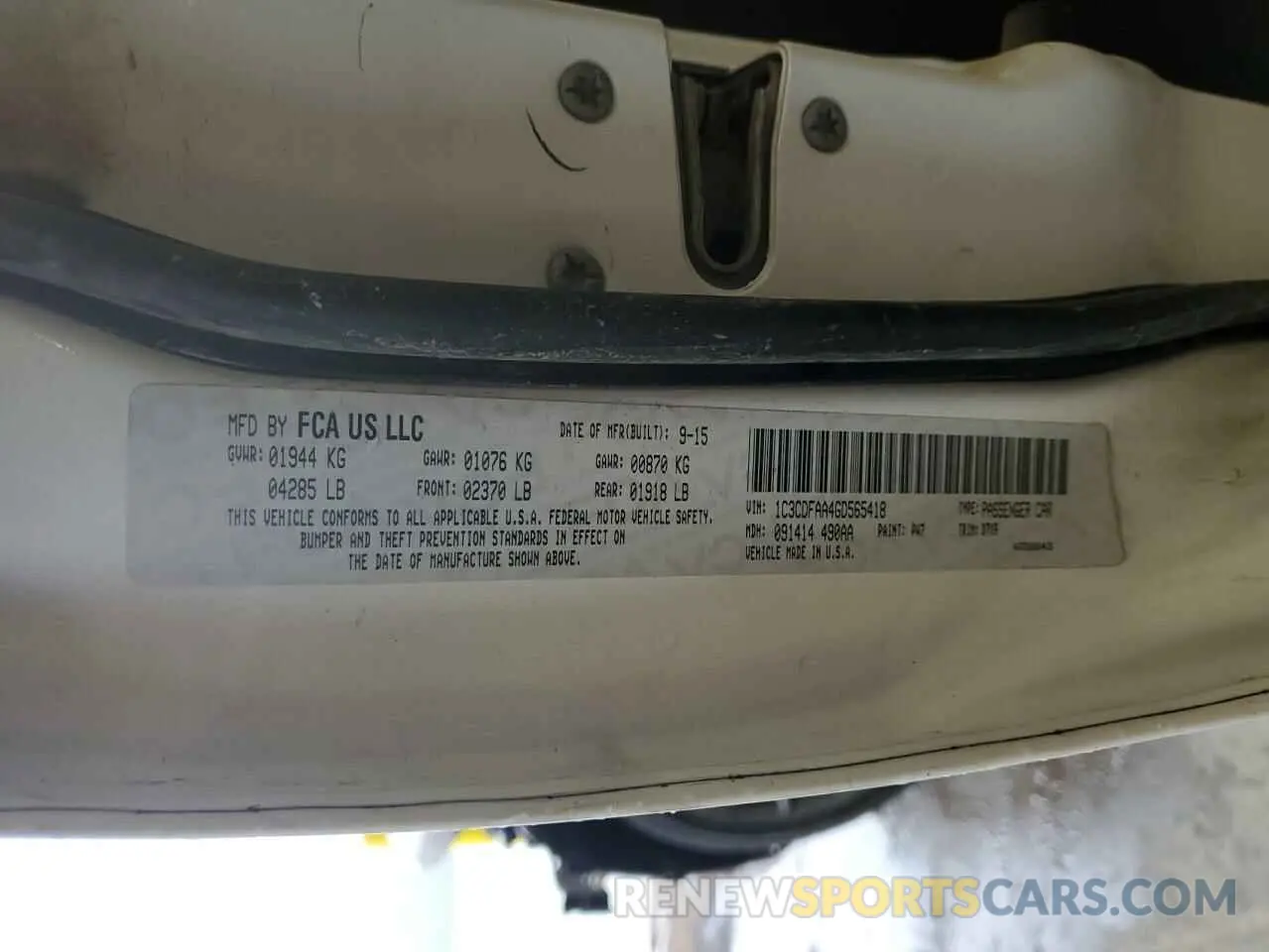 14 Photograph of a damaged car 1C3CDFAA4GD565418 DODGE DART 2019