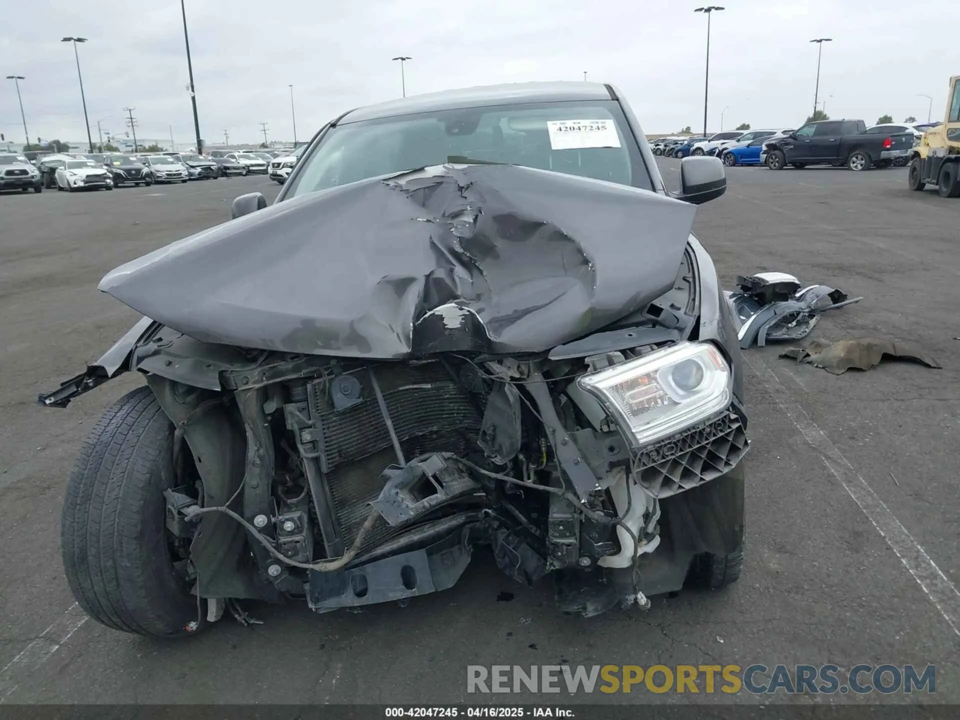 13 Photograph of a damaged car 1C4RDHAG0KC575352 DODGE DURANGO 2019