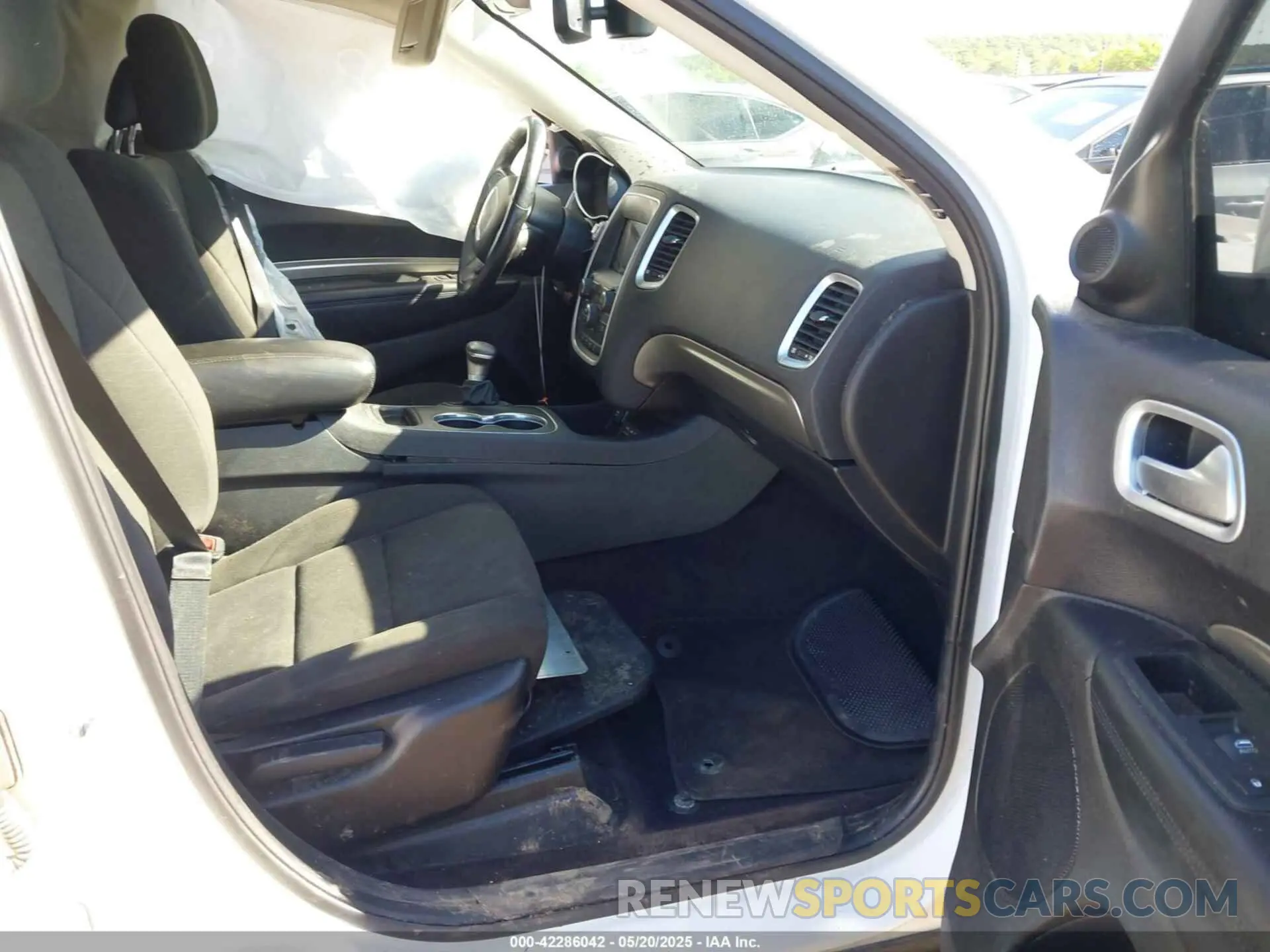 5 Photograph of a damaged car 1C4RDHAG1KC535331 DODGE DURANGO 2019