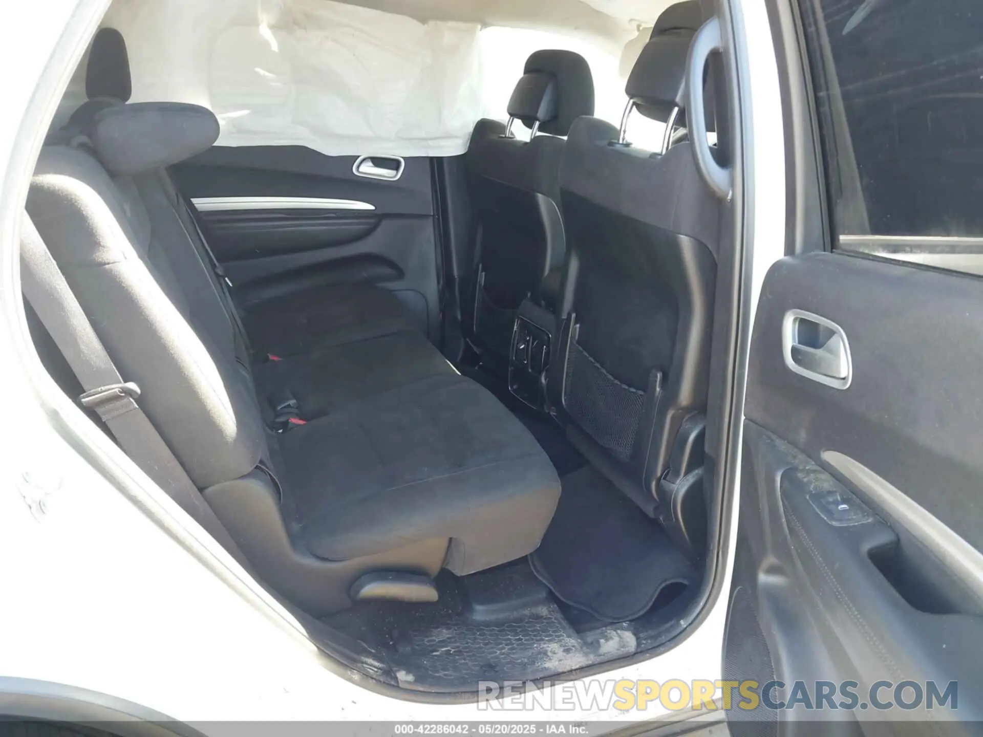 8 Photograph of a damaged car 1C4RDHAG1KC535331 DODGE DURANGO 2019