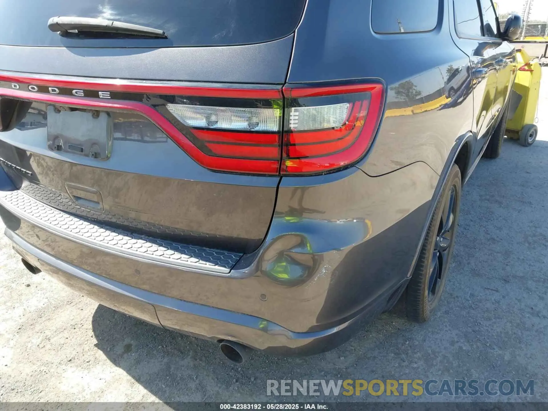 16 Photograph of a damaged car 1C4RDHAG3KC632286 DODGE DURANGO 2019