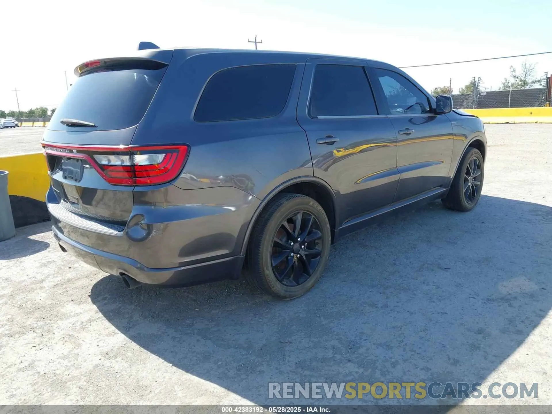 4 Photograph of a damaged car 1C4RDHAG3KC632286 DODGE DURANGO 2019