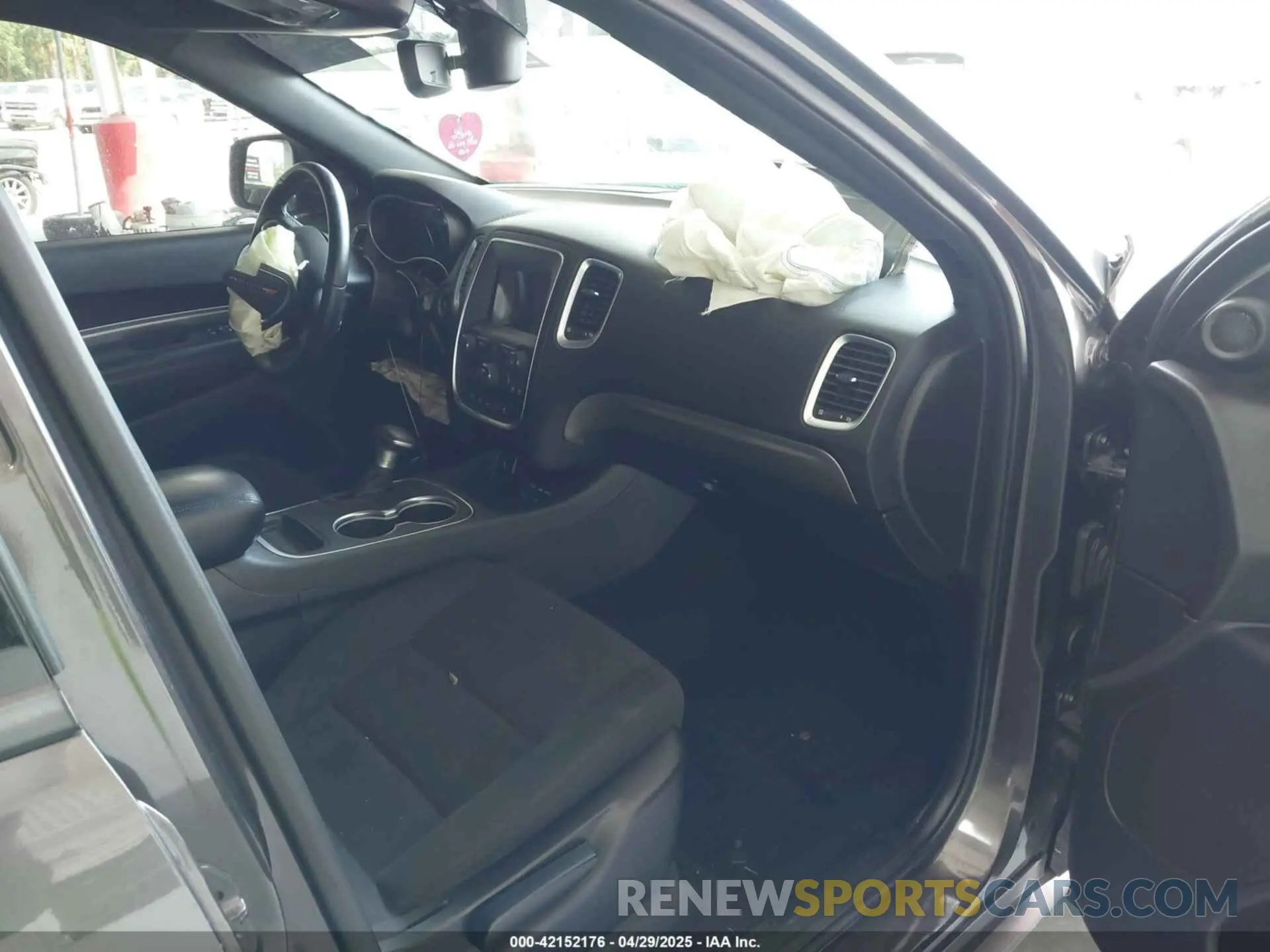 5 Photograph of a damaged car 1C4RDHAG5KC847474 DODGE DURANGO 2019