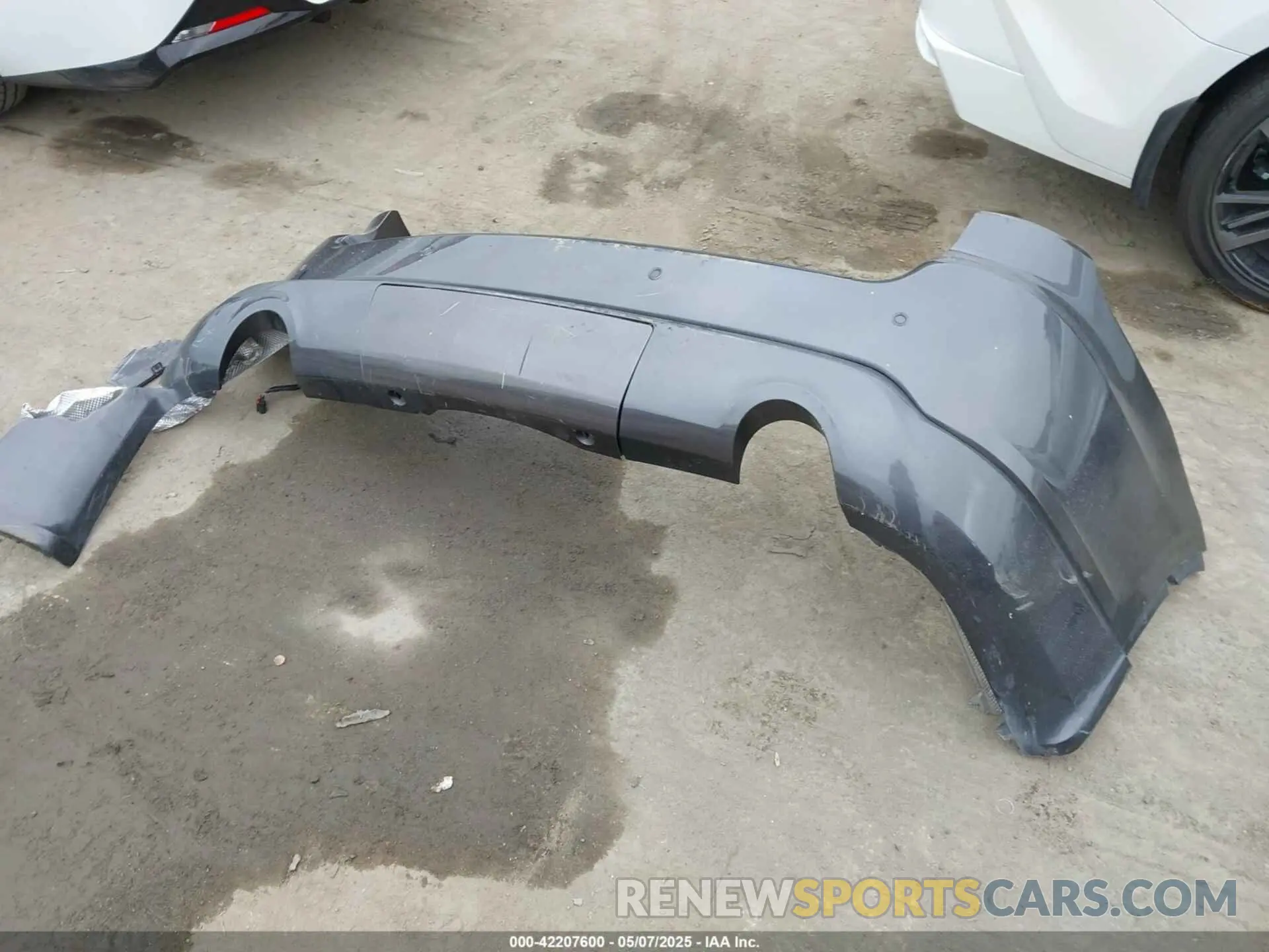 12 Photograph of a damaged car 1C4RDHAG6KC795160 DODGE DURANGO 2019