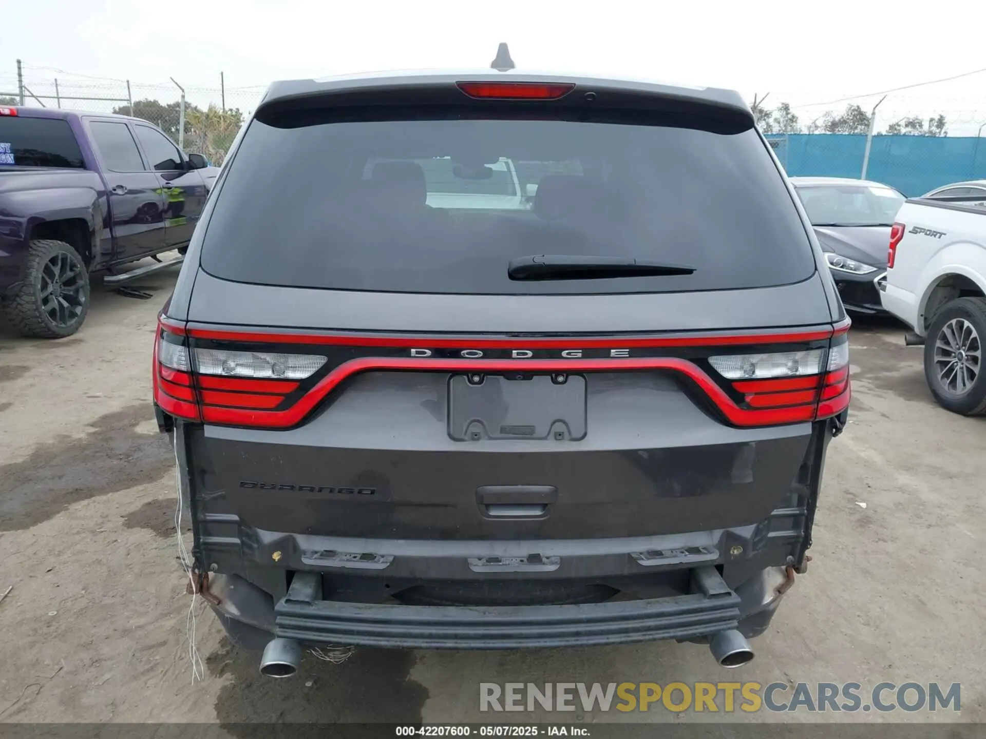 17 Photograph of a damaged car 1C4RDHAG6KC795160 DODGE DURANGO 2019