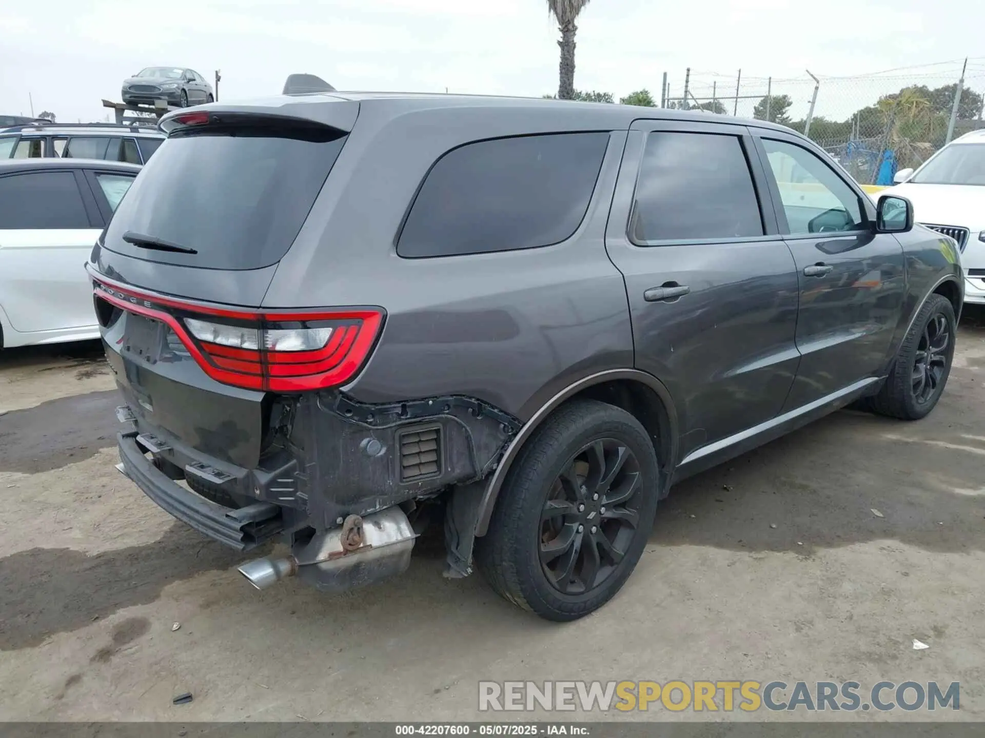 4 Photograph of a damaged car 1C4RDHAG6KC795160 DODGE DURANGO 2019