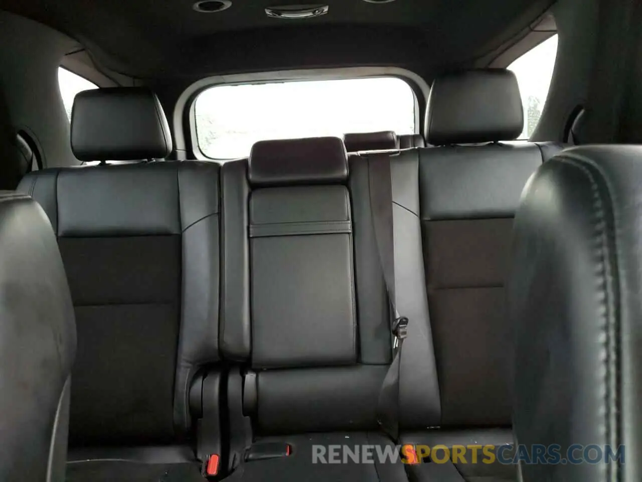 10 Photograph of a damaged car 1C4RDHDG0KC803197 DODGE DURANGO 2019