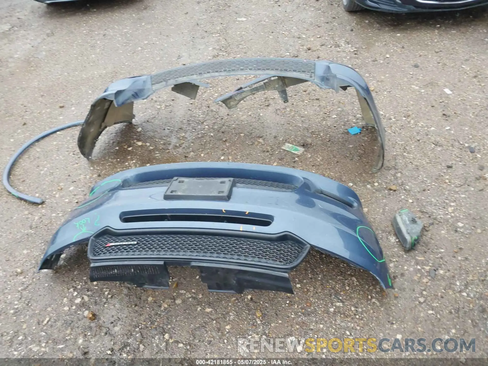 12 Photograph of a damaged car 1C4RDHDG2KC779596 DODGE DURANGO 2019