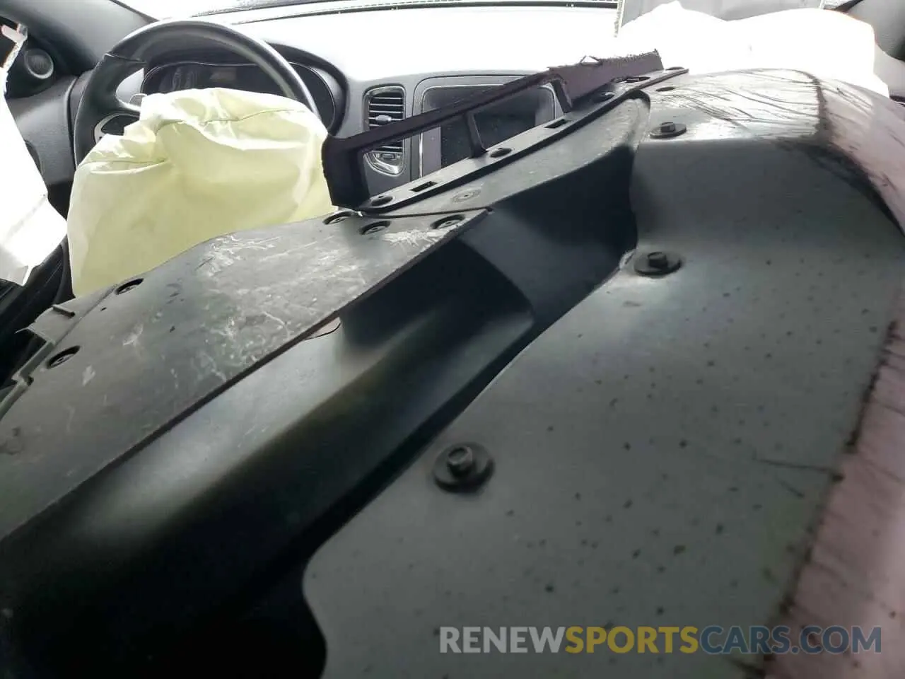 8 Photograph of a damaged car 1C4RDHDG4KC827230 DODGE DURANGO 2019