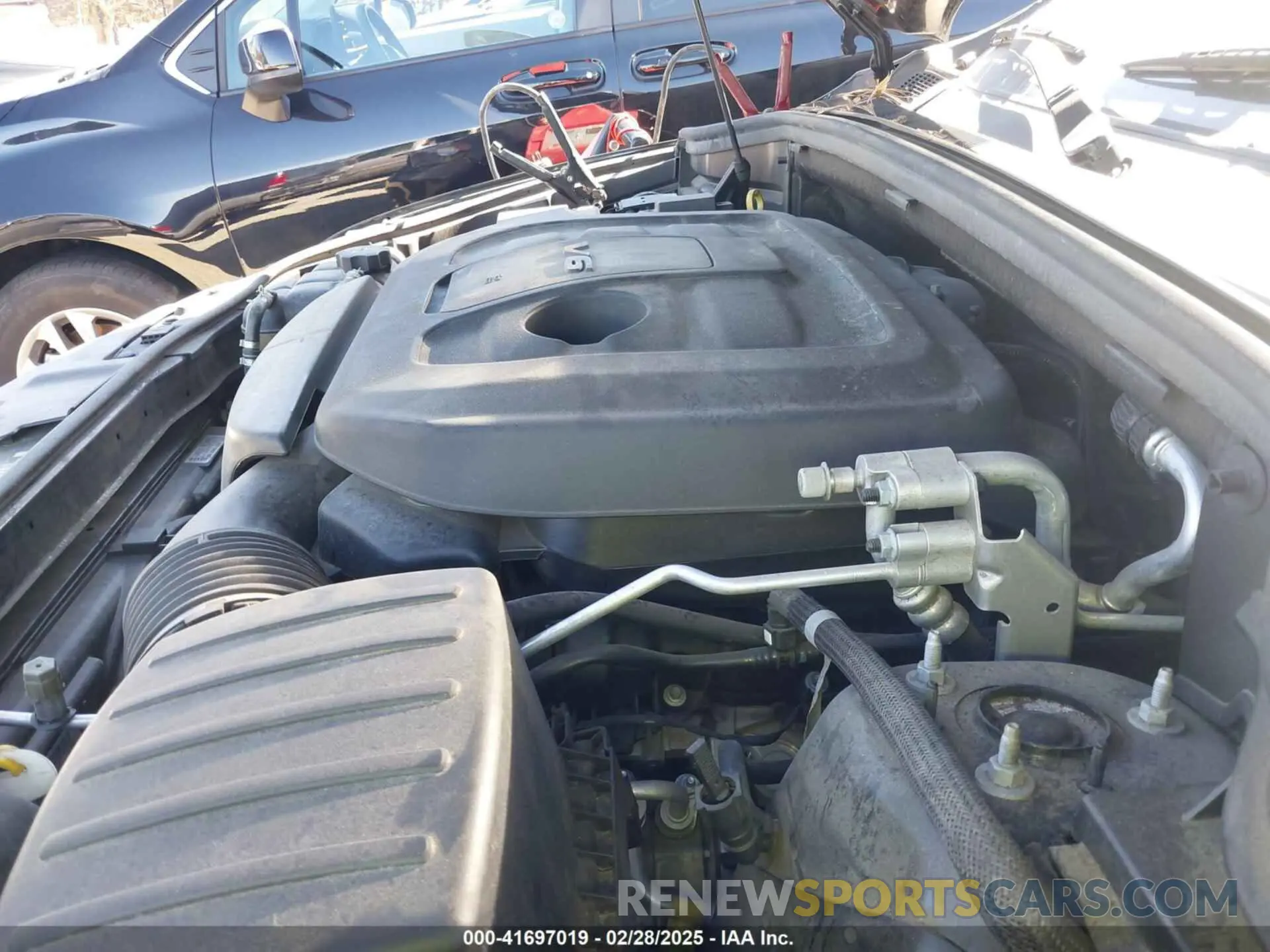 10 Photograph of a damaged car 1C4RDHDG5KC721398 DODGE DURANGO 2019