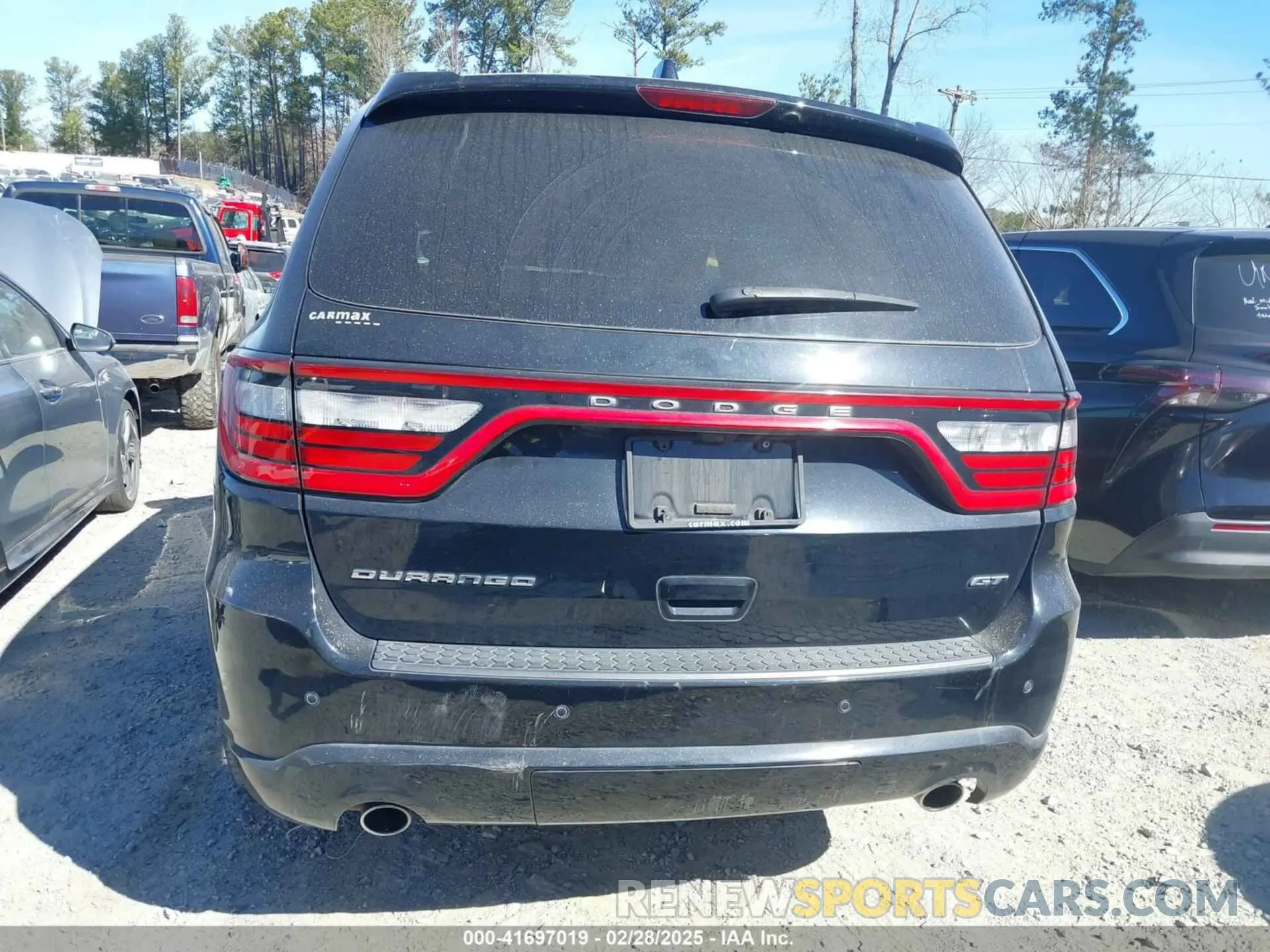 16 Photograph of a damaged car 1C4RDHDG5KC721398 DODGE DURANGO 2019