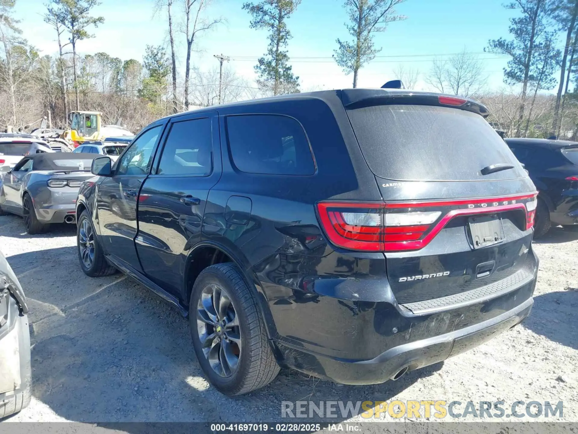 3 Photograph of a damaged car 1C4RDHDG5KC721398 DODGE DURANGO 2019